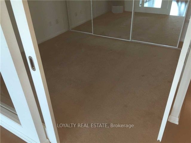 209 Fort York Boulevard 768, Toronto, ON M5V 4A1 photo 4