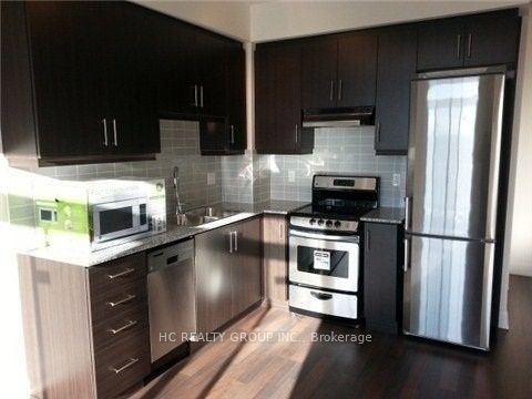 68 Canterbury Place 1606, Toronto, ON M2N 2N1 photo 2