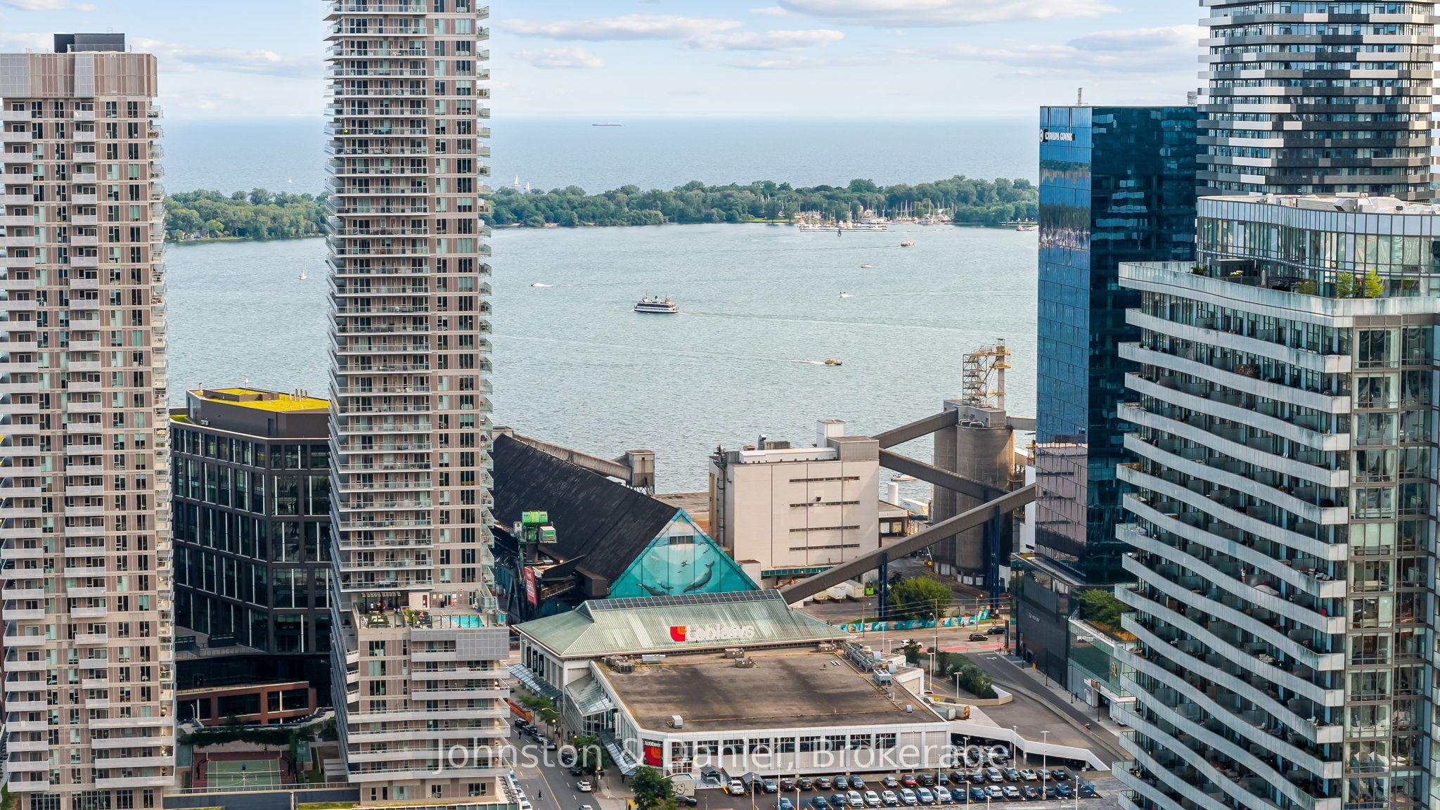 60 Colborne Street 1702, Toronto, ON M5E 0B7 photo 3