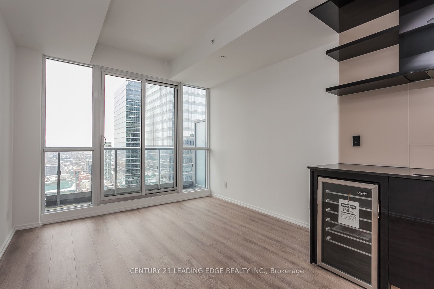 70 Temperance Street 4404, Toronto, ON M5H 0B1 photo 2