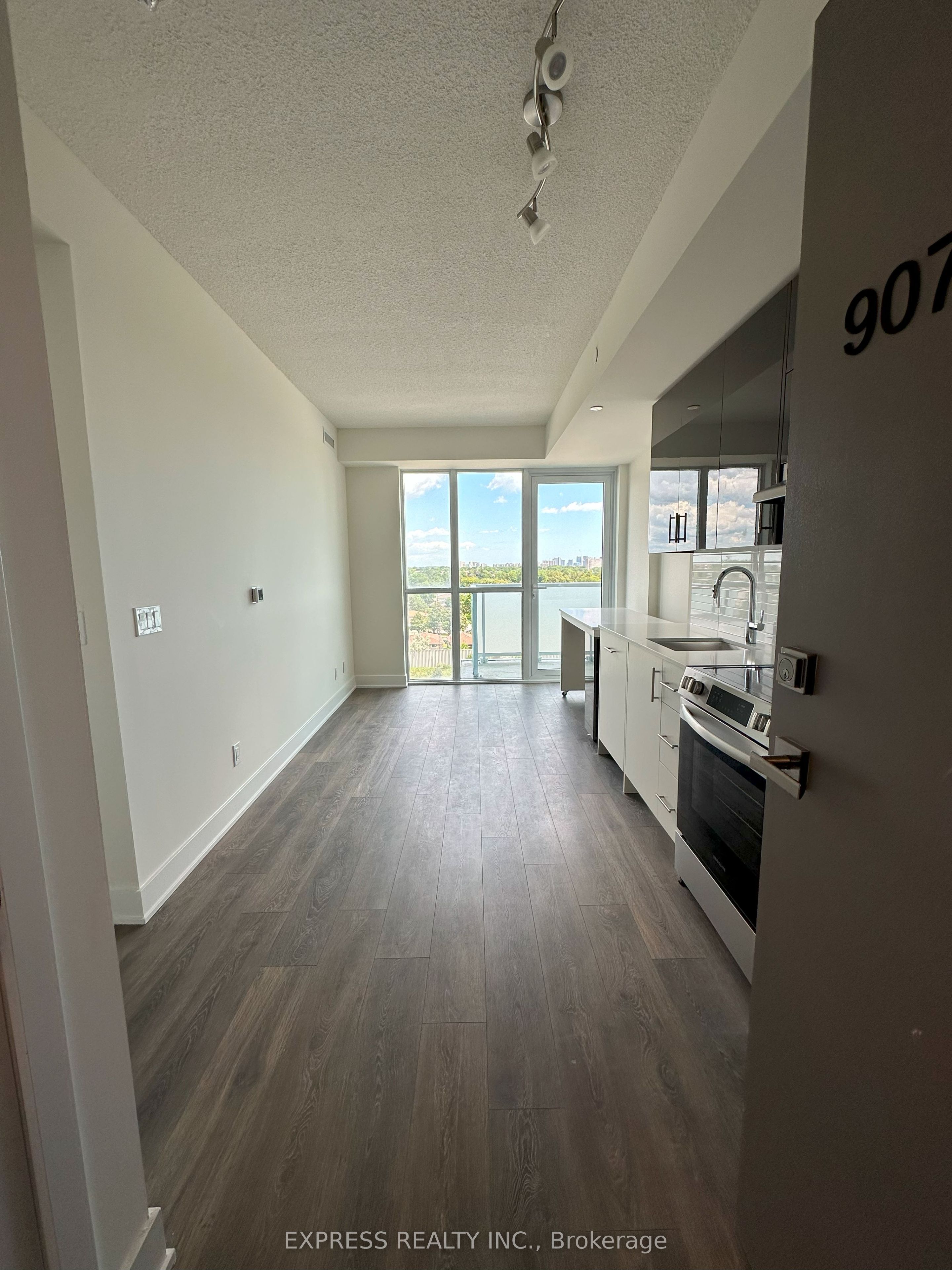 188 Fairview Mall Drive 907, Toronto, ON M2J 0H7 photo 2
