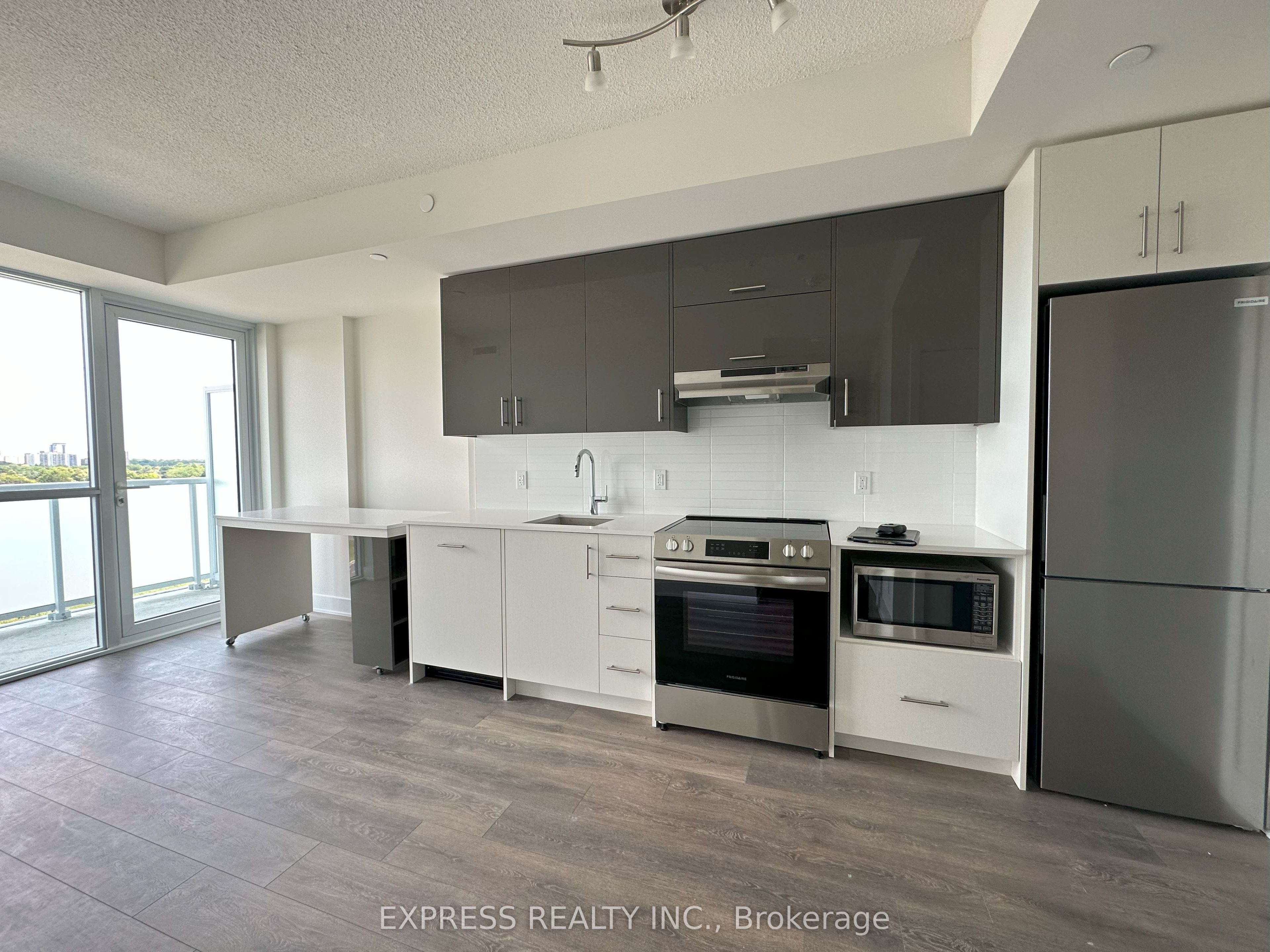 188 Fairview Mall Drive 907, Toronto, ON M2J 0H7 photo 4