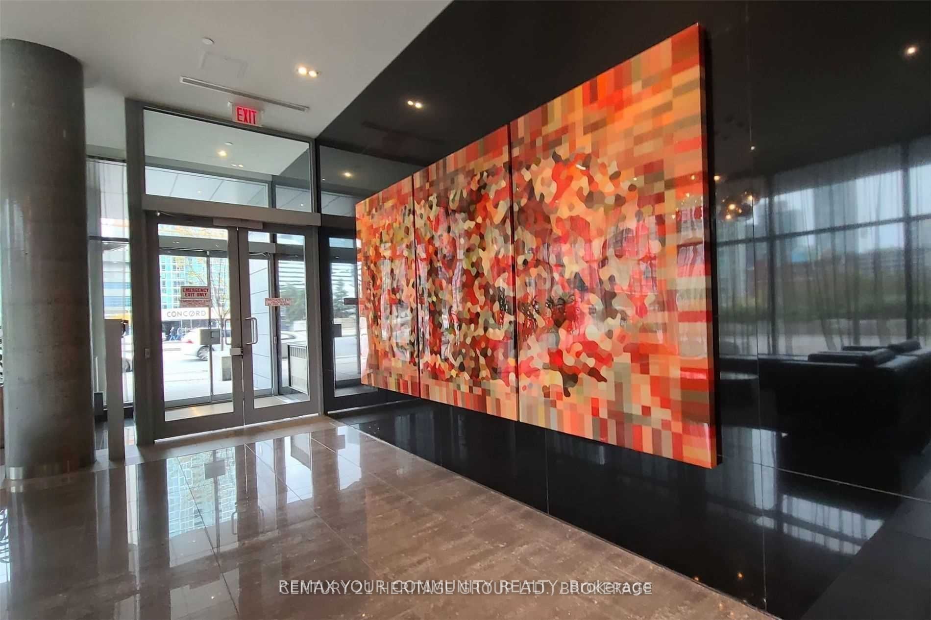 4k Spadina Avenue 919, Toronto, ON M5V 3Y9 photo 3