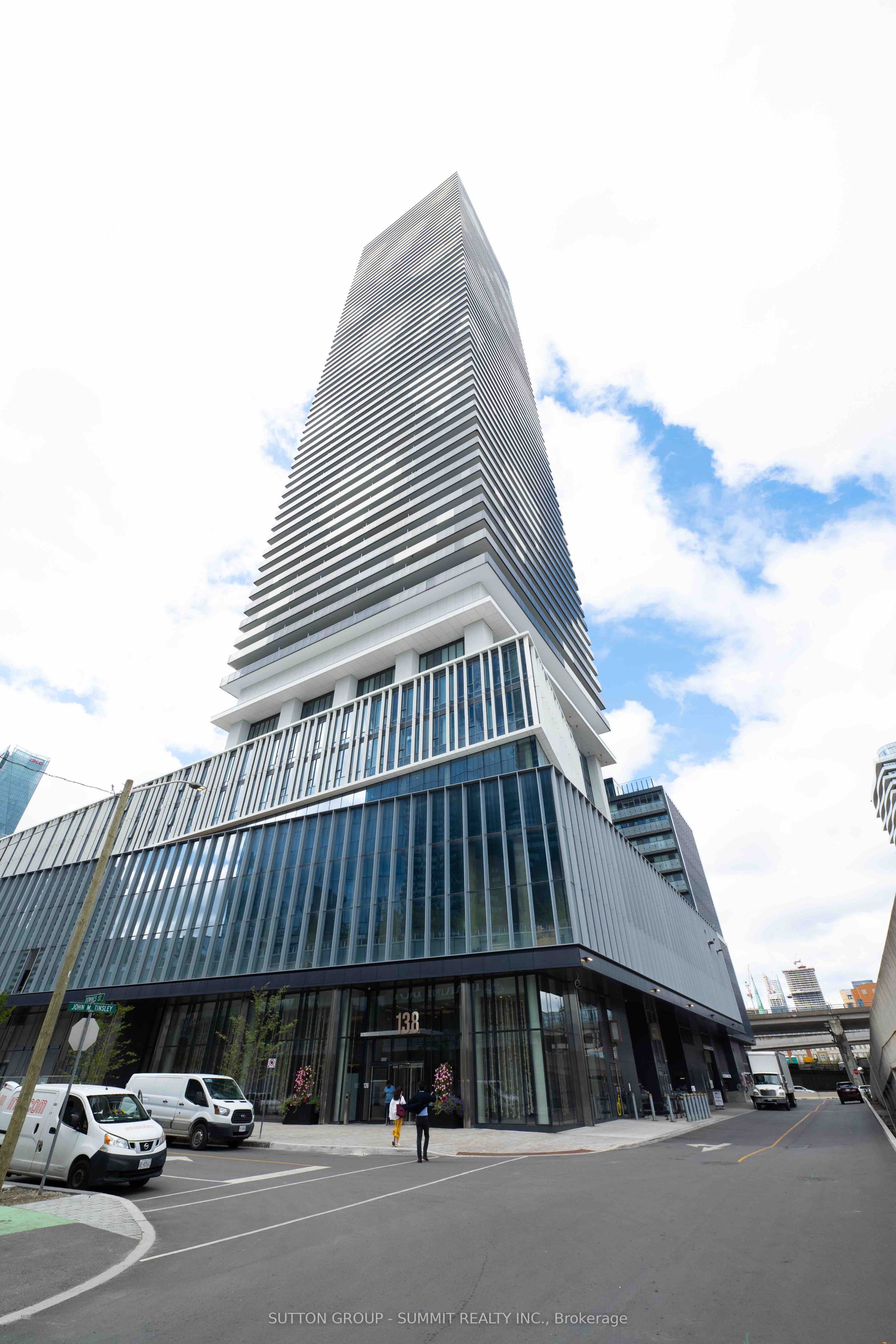 138 DOWNES Street 4305, Toronto, ON M5E 0E4