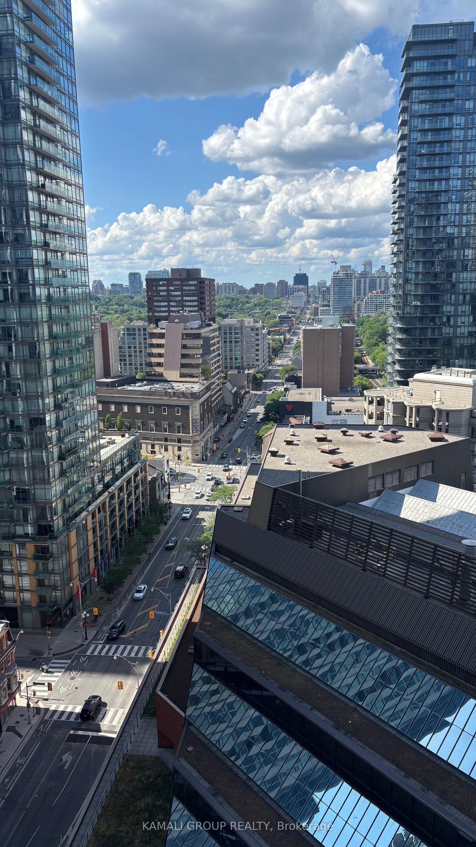 771 Yonge Street 2105, Toronto, ON M4W 0B8 photo 5