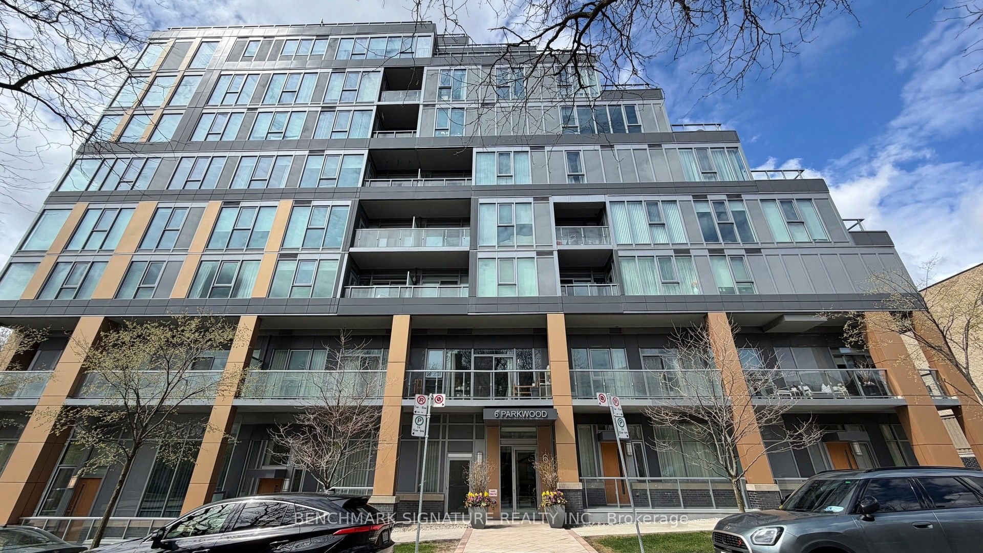 6 Parkwood Avenue Th106, Toronto, ON M4V 0A3 photo 3