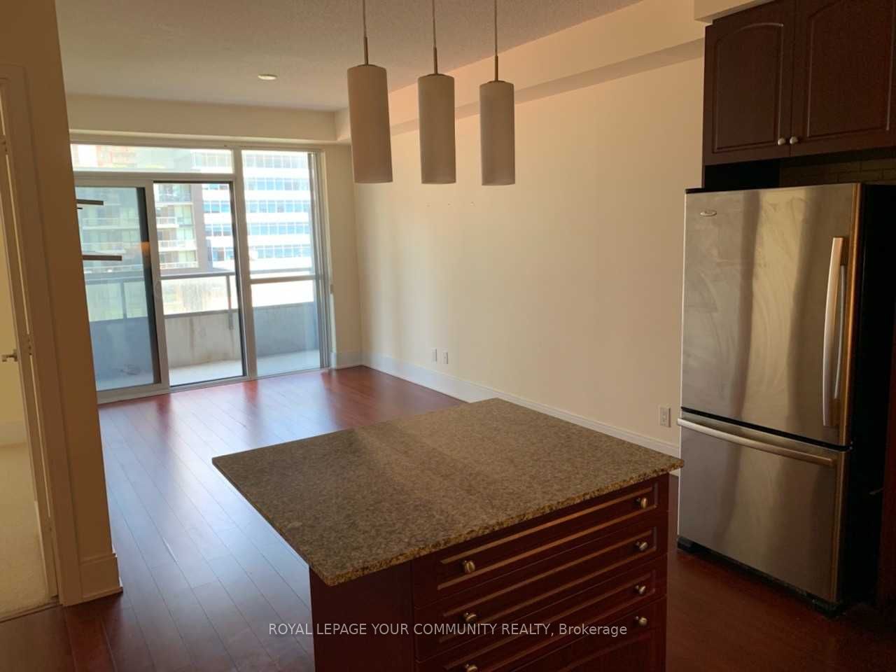 70 Roehampton Avenue 418, Toronto, ON M4P 1R2 photo 2