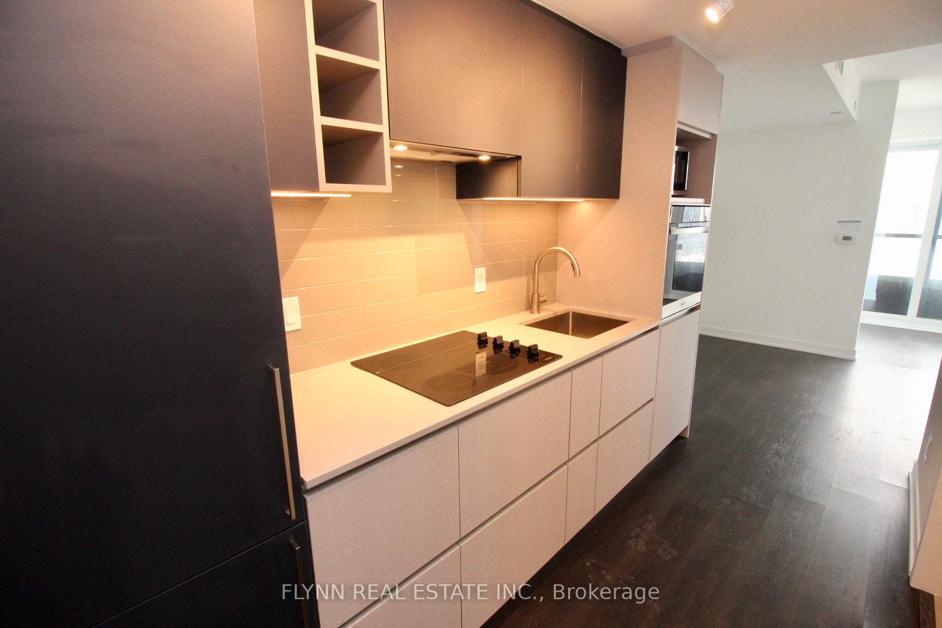 319 Jarvis Street 3909, Toronto, ON M5B 0C8 photo 3
