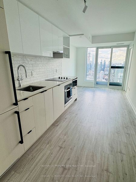 252 Church Street LPH05, Toronto, ON M5B 0E6 photo 2