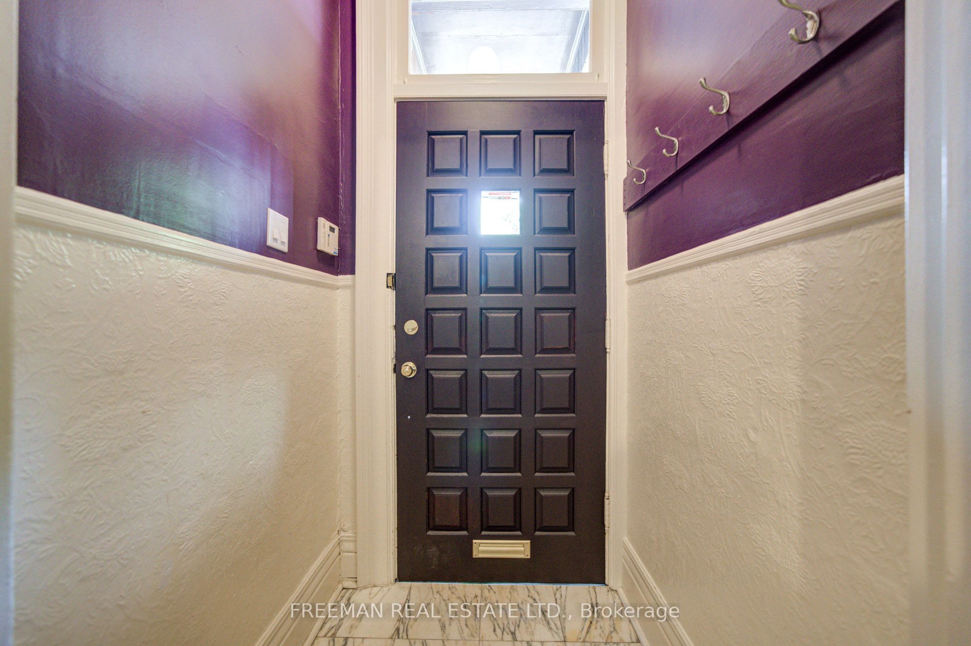 63 Sussex Avenue, Toronto, ON M5S 1J8 photo 5