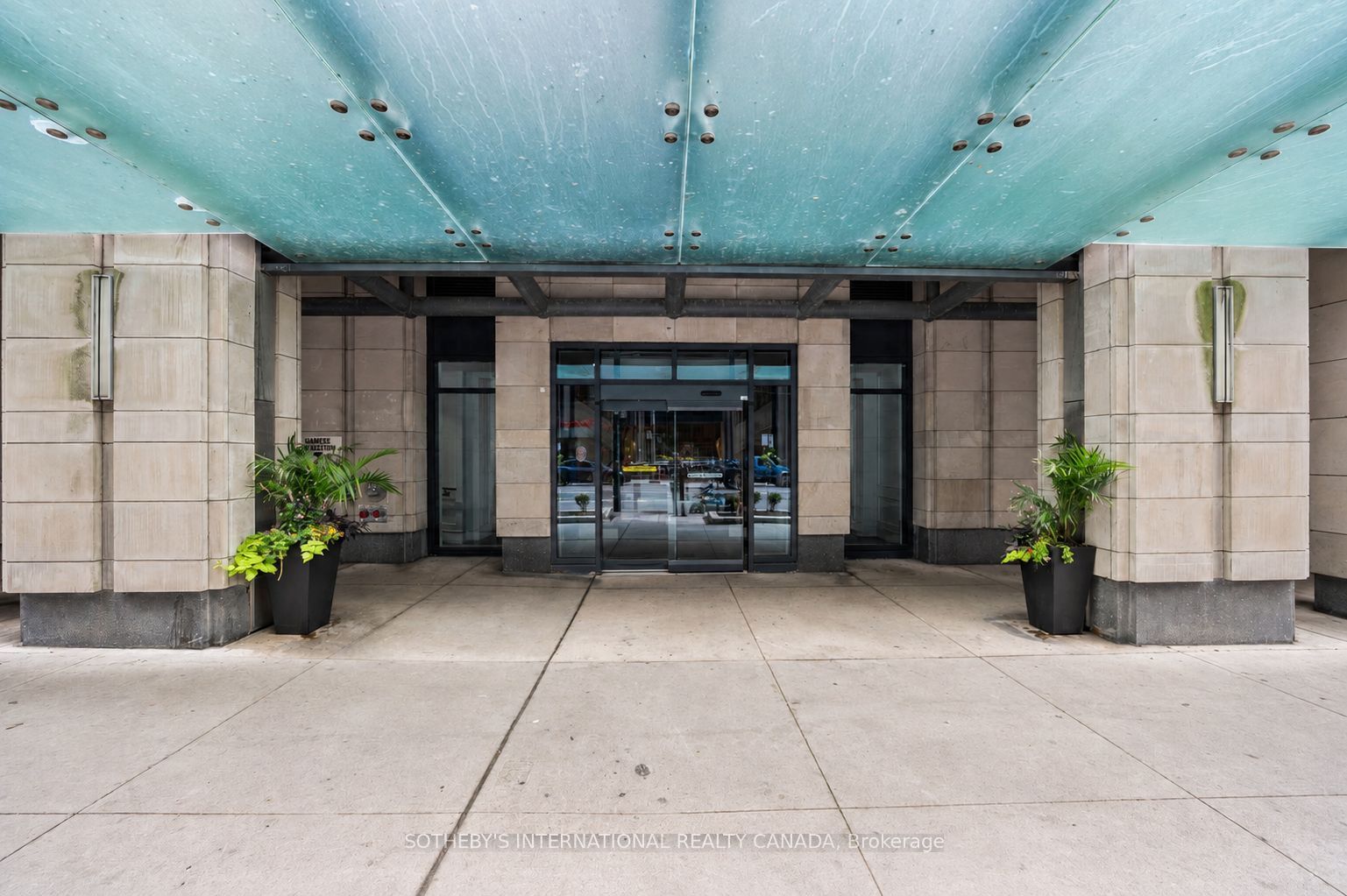 955 Bay Street 3807, Toronto, ON M5S 0C6 photo 2
