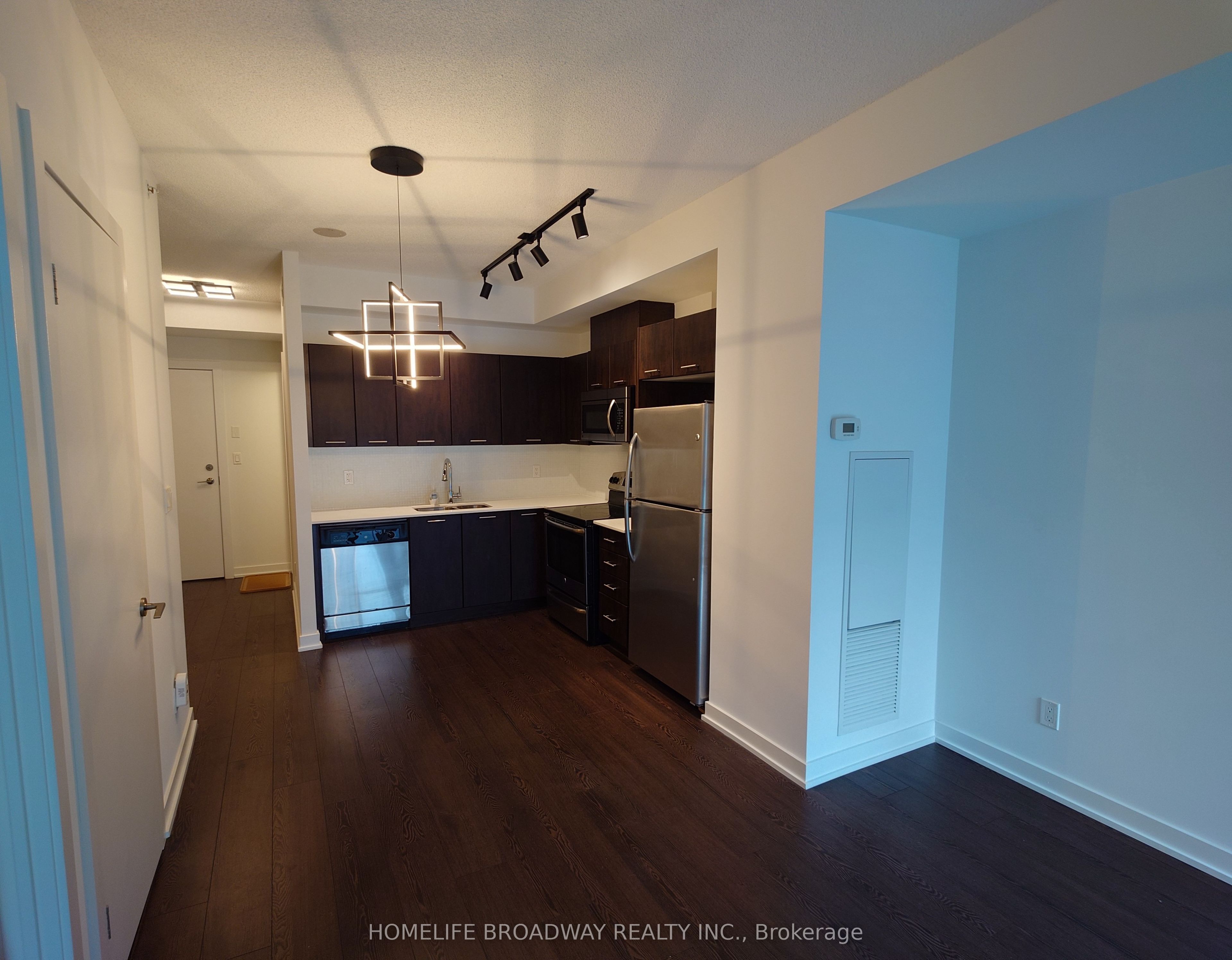 20 Bruyeres Mews 519, Toronto, ON M5V 0G8 photo 5