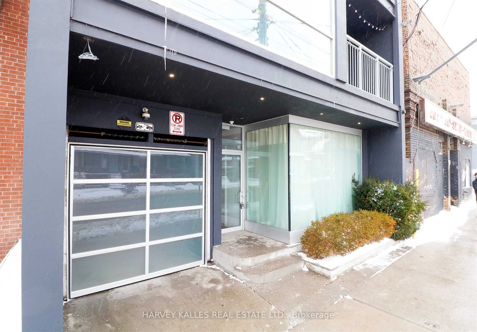214 Bathurst Street PH3A, Toronto, ON M5T 2R9 photo 5