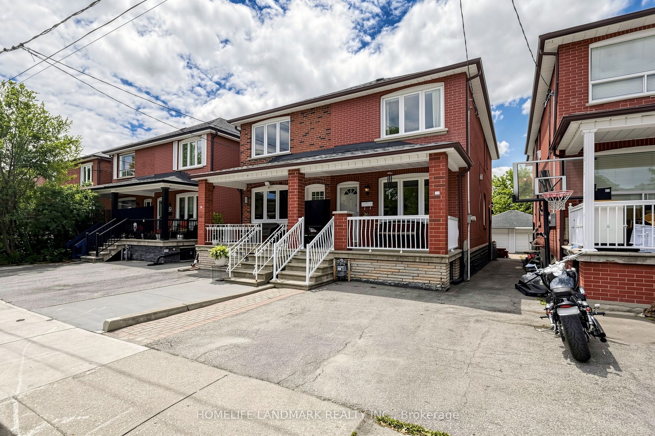 484 Glenholme Avenue, Toronto, ON M6E 3G2 photo 2