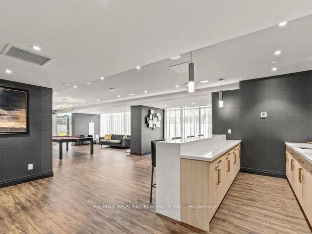 621 Sheppard Avenue E 233, Toronto, ON M2K 0G4 photo 3