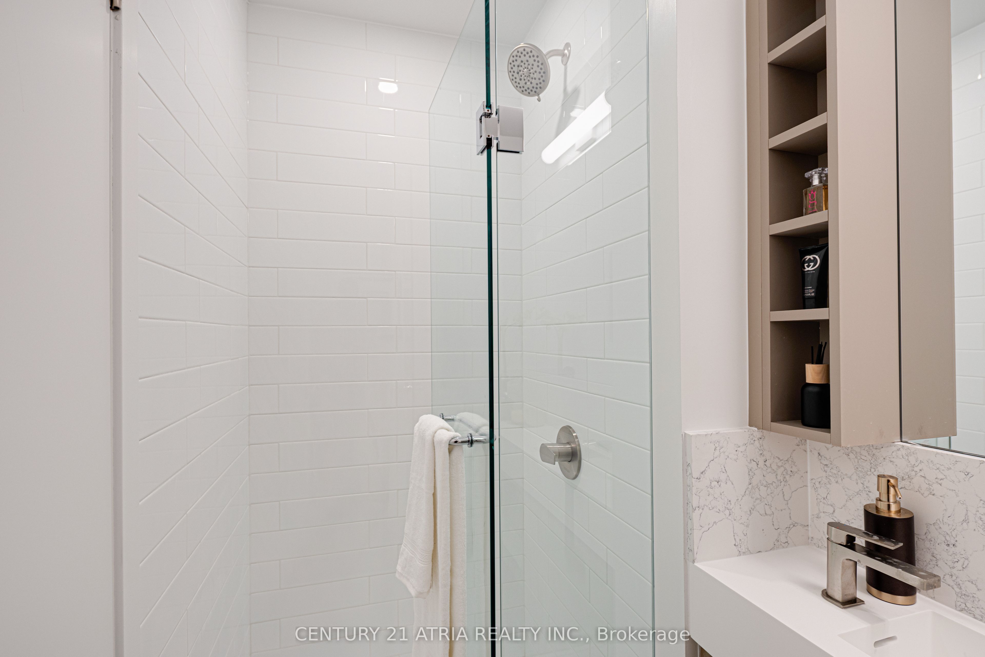 319 Jarvis Street 2515, Toronto, ON M5B 0C8 photo 5