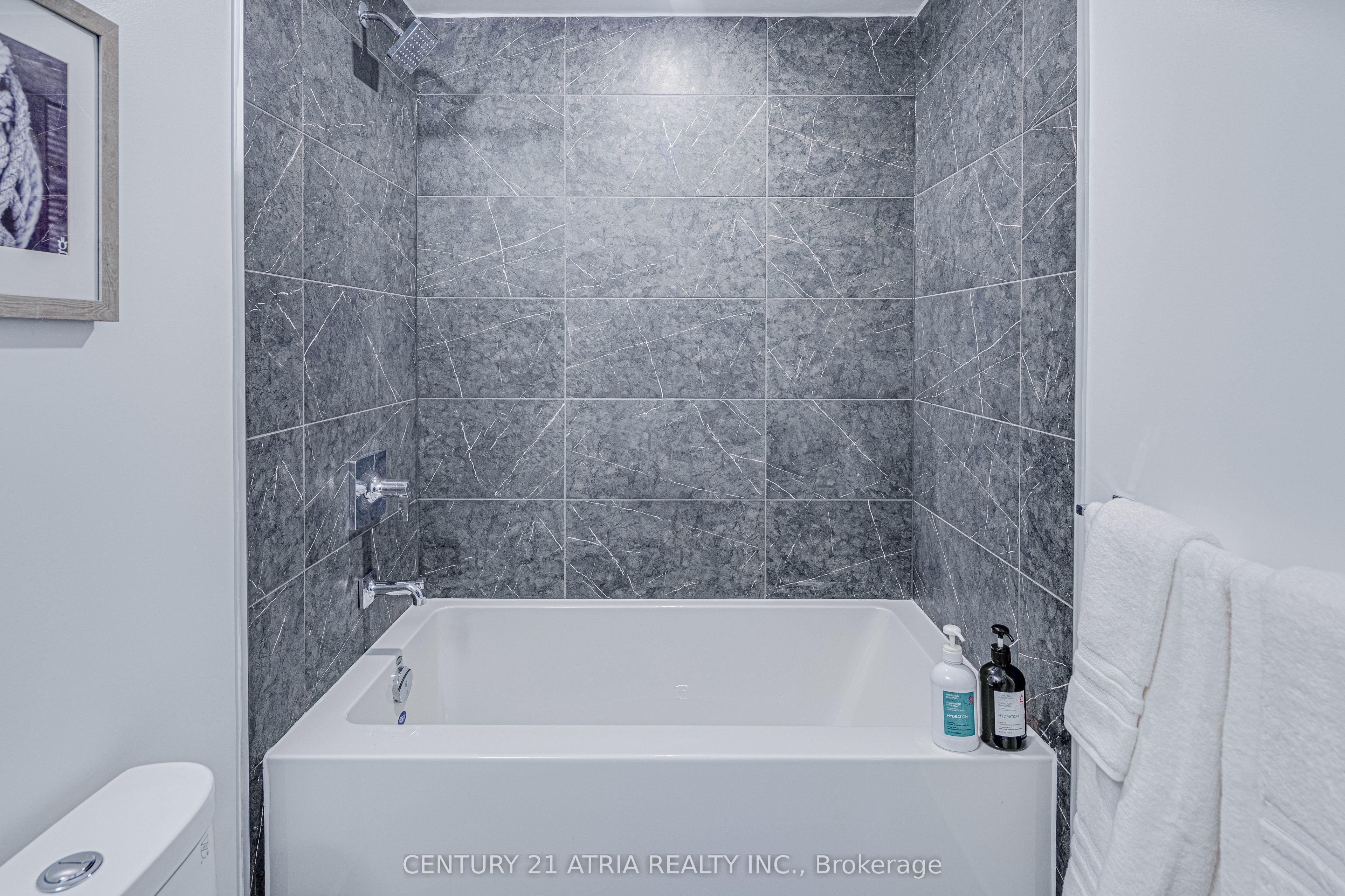 252 Church Street 2308, Toronto, ON M5B 0E6 photo 5