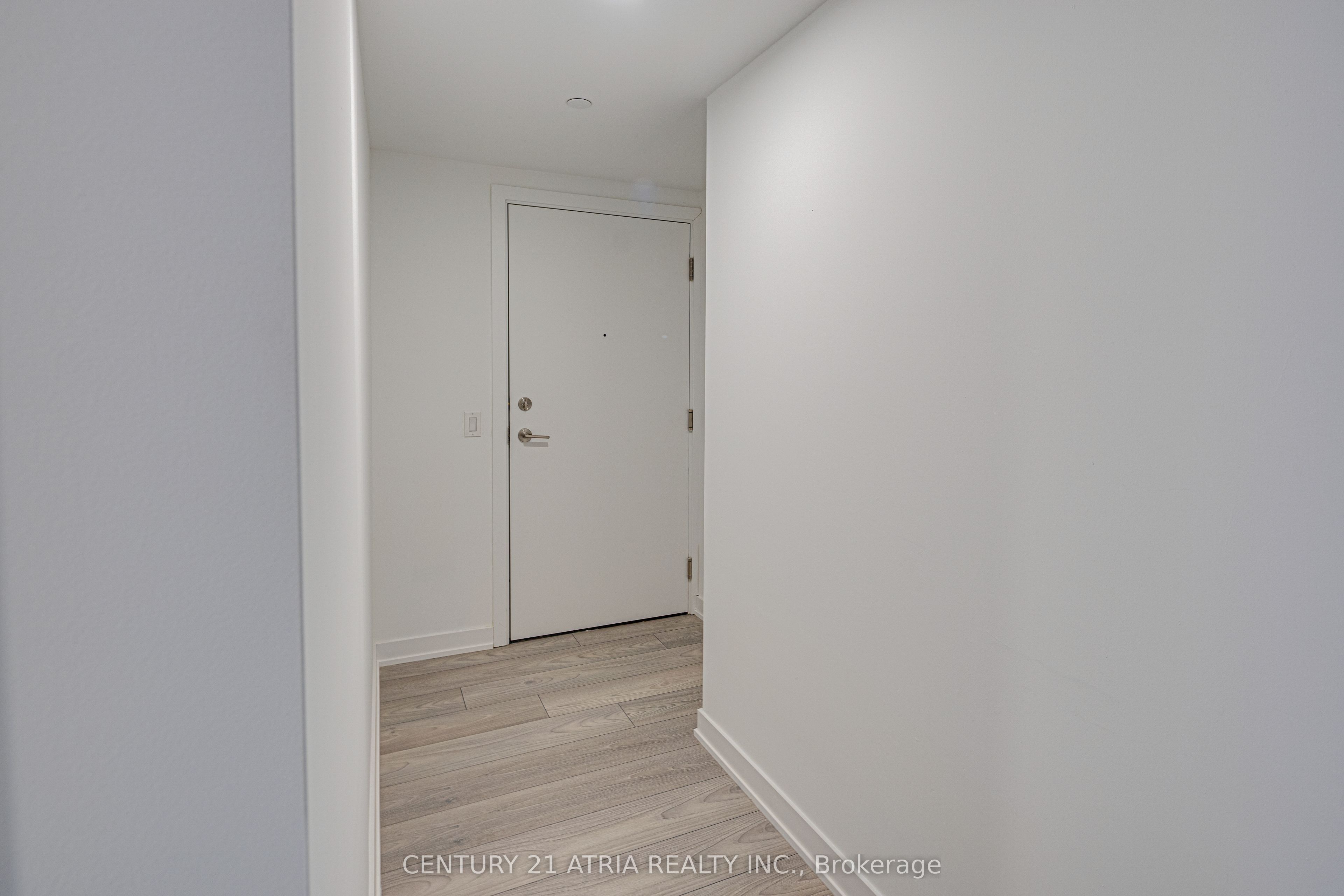 252 Church Street 2706, Toronto, ON M5B 0E6 photo 3