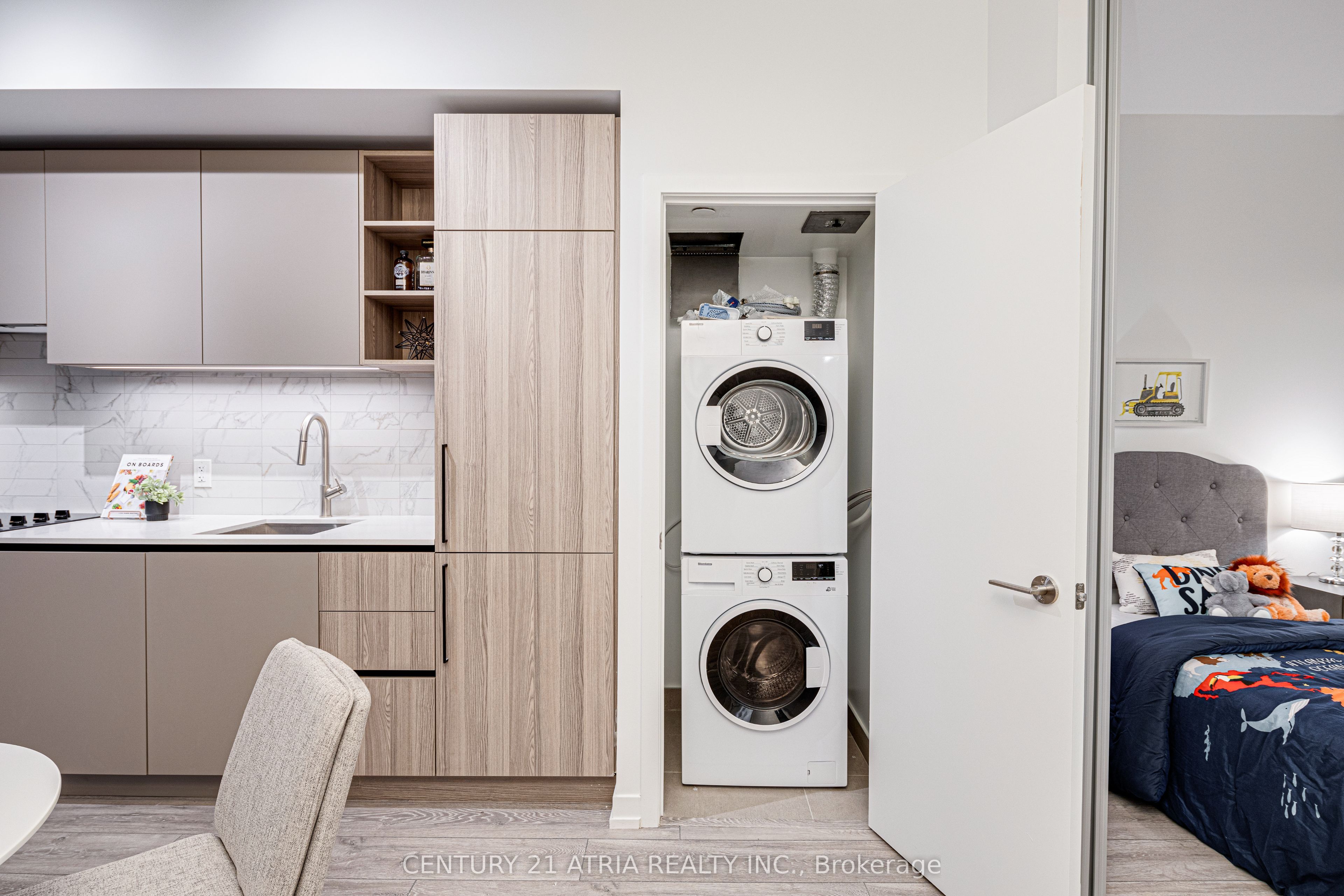 55 Mercer Street 308, Toronto, ON M5V 0W4 photo 5