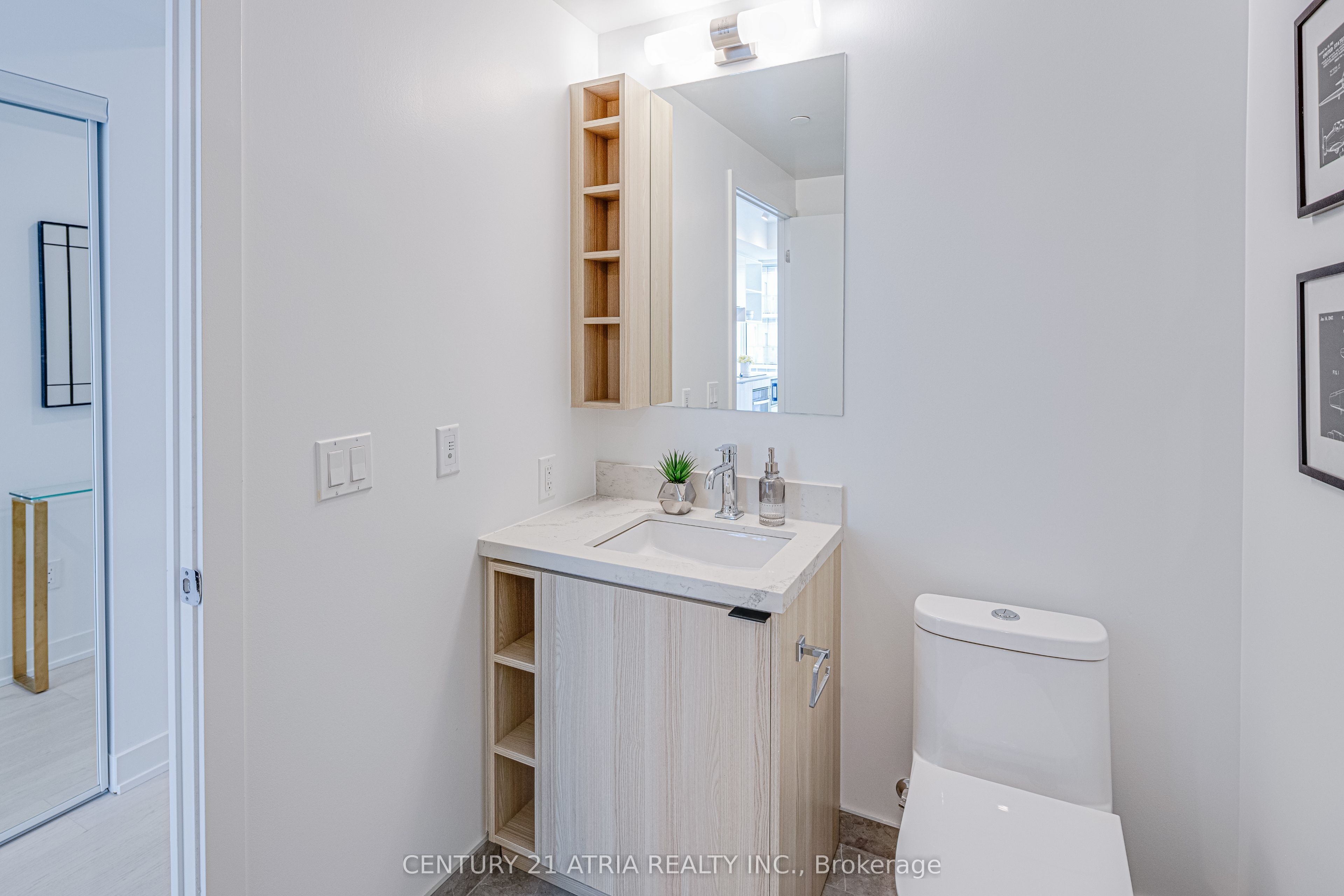 252 Church Street 3707, Toronto, ON M5B 0E6 photo 4