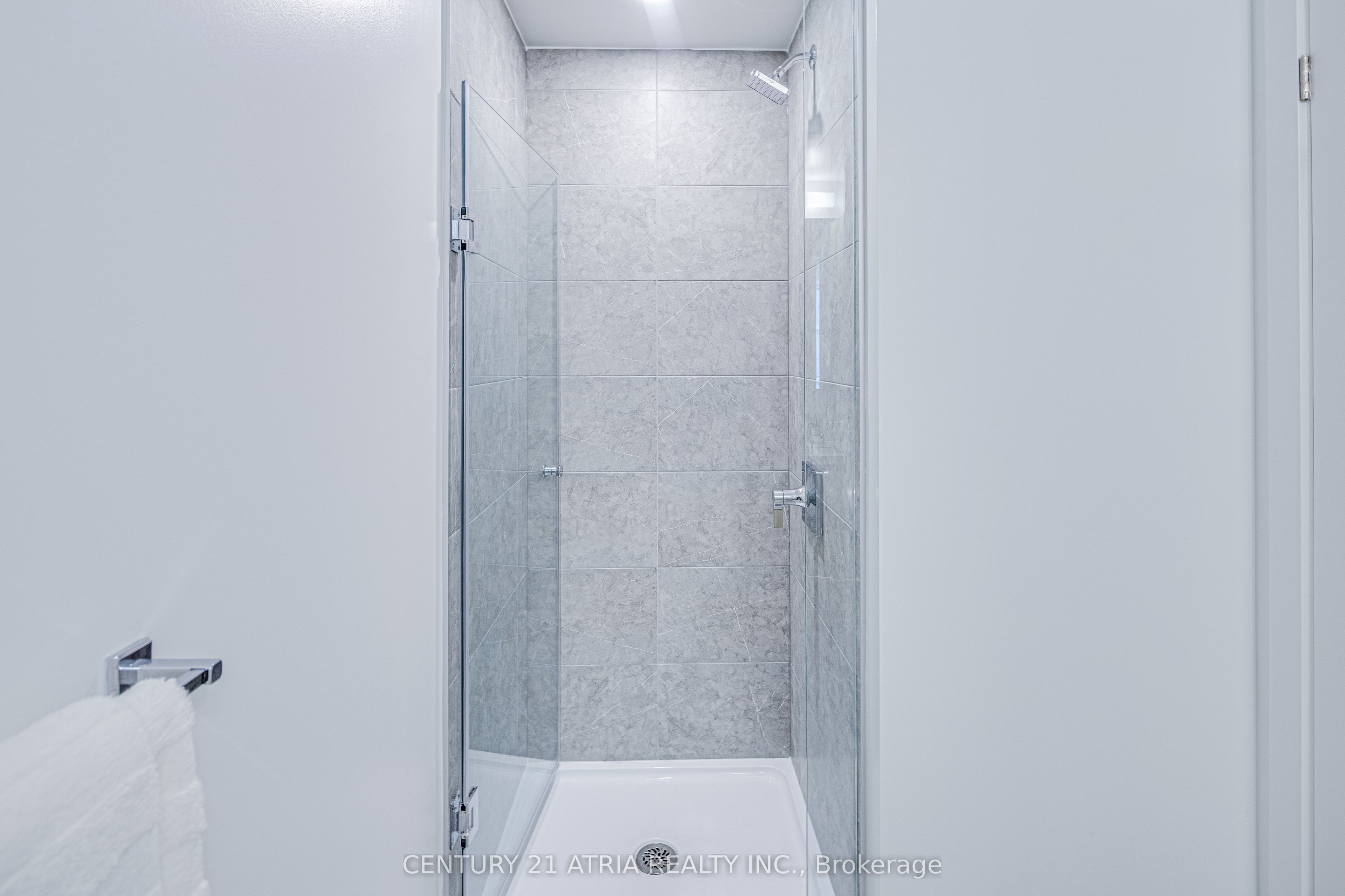 252 Church Street 3707, Toronto, ON M5B 0E6 photo 5