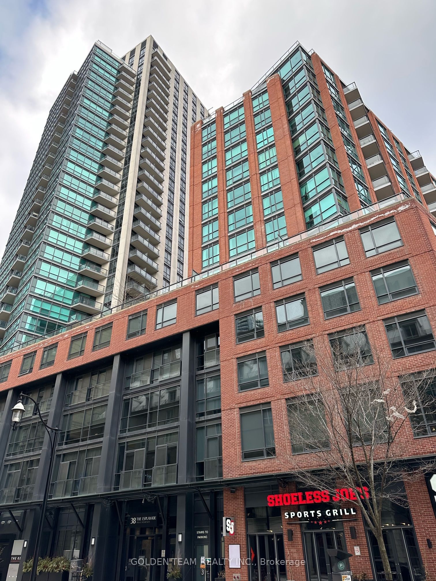 38 The Esplanade 901, Toronto, ON M5E 1A5