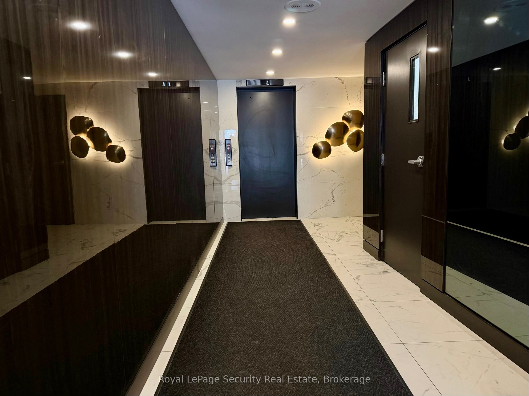 20 Glebe Road W 10, Toronto, ON M5P 1C9 photo 5