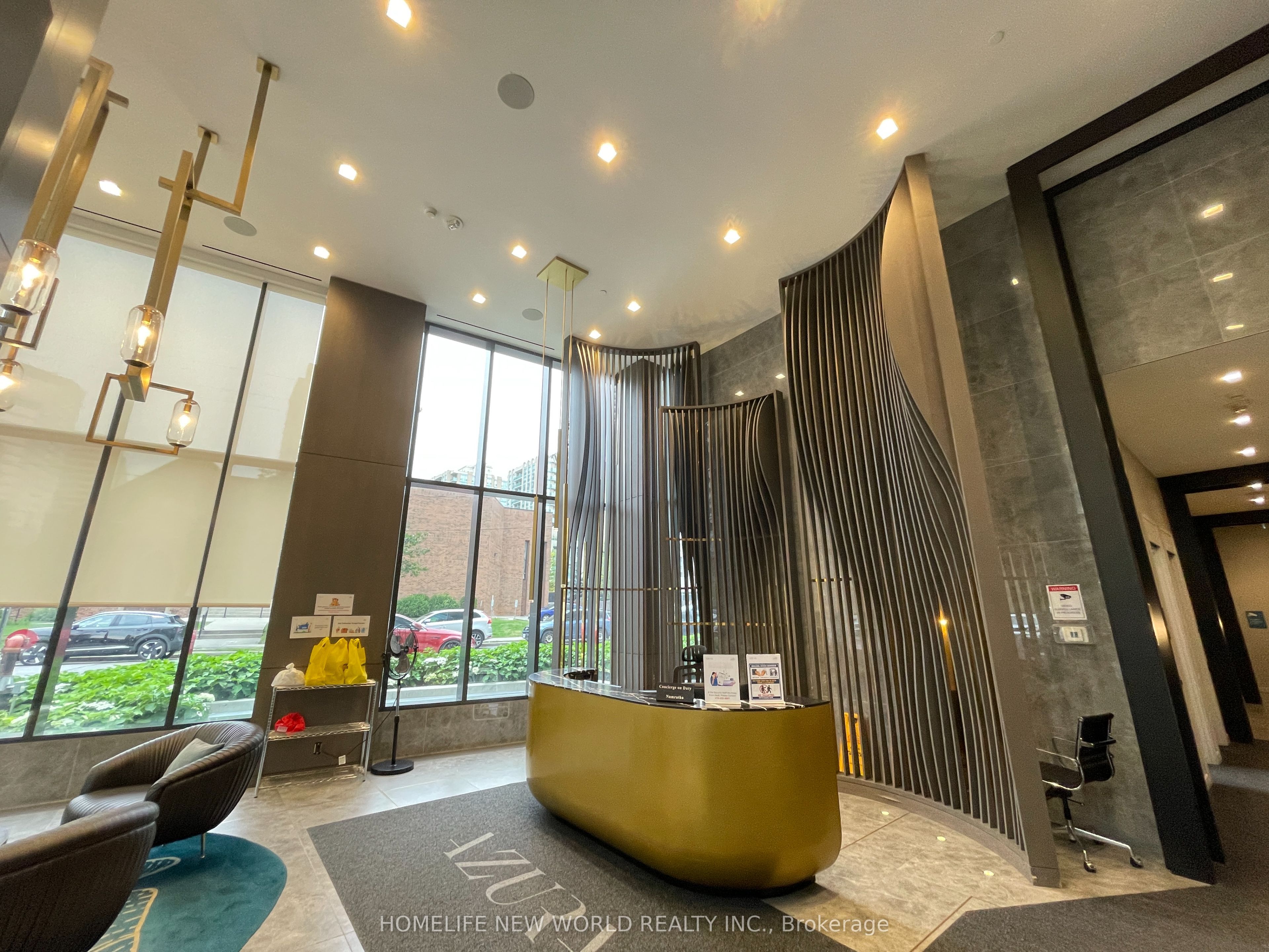 15 Holmes Avenue 1802, Toronto, ON M2N 0L4 photo 3