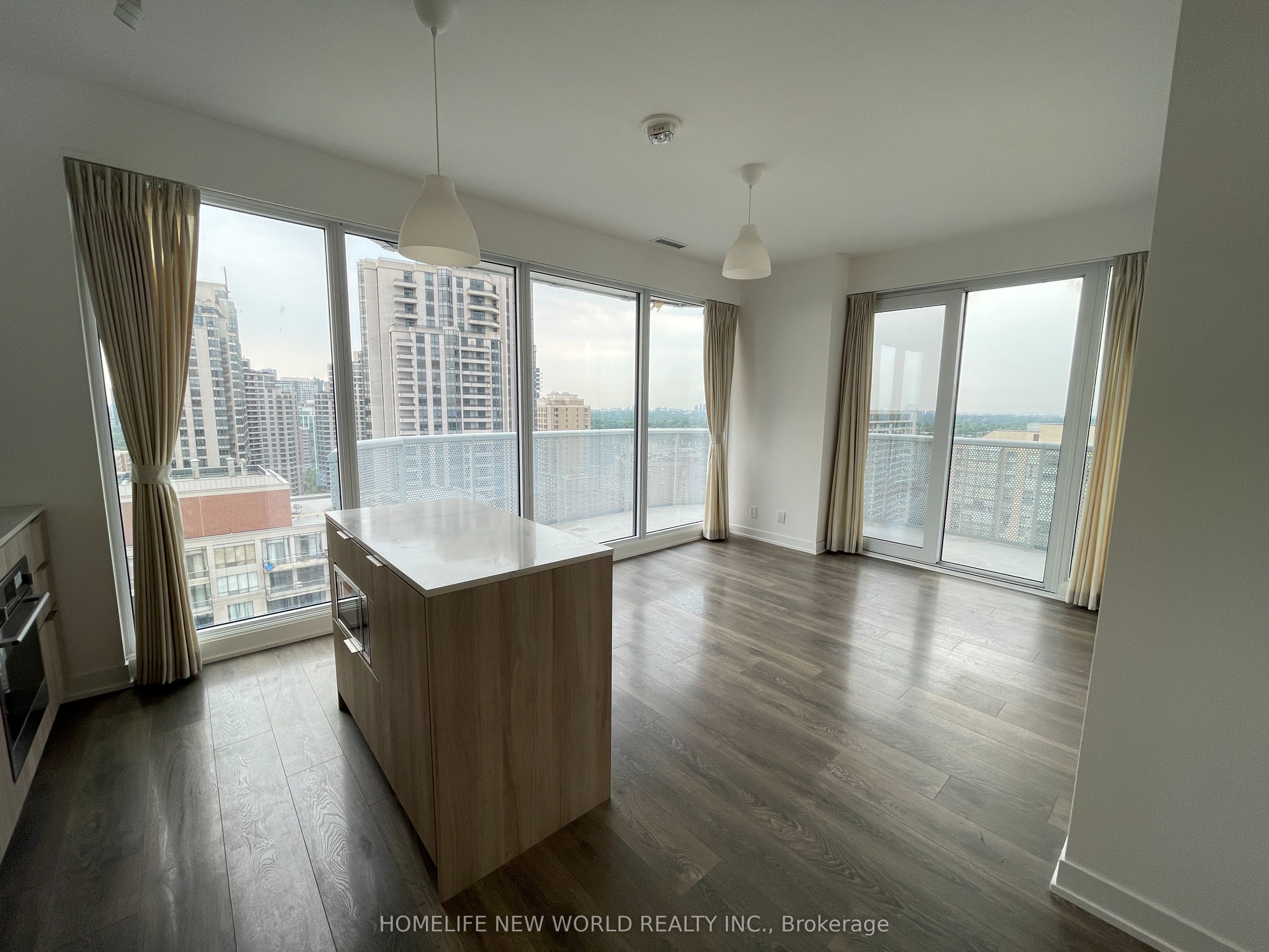 15 Holmes Avenue 1802, Toronto, ON M2N 0L4 photo 4
