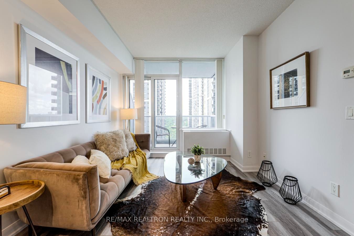 4968 Yonge Street 1505, Toronto, ON M2N 5N7