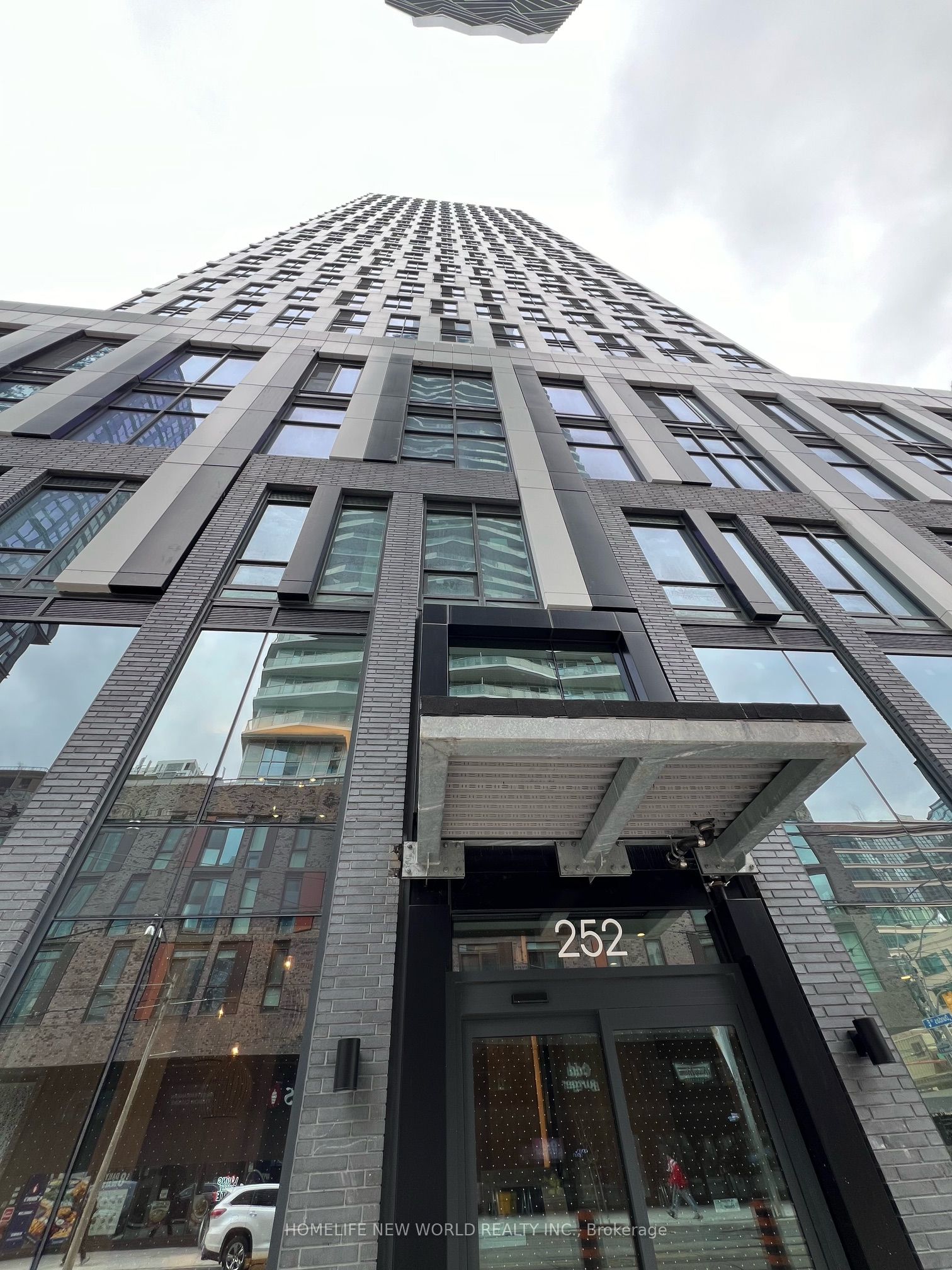 252 Church Street 807, Toronto, ON M5B 0E6 photo 3