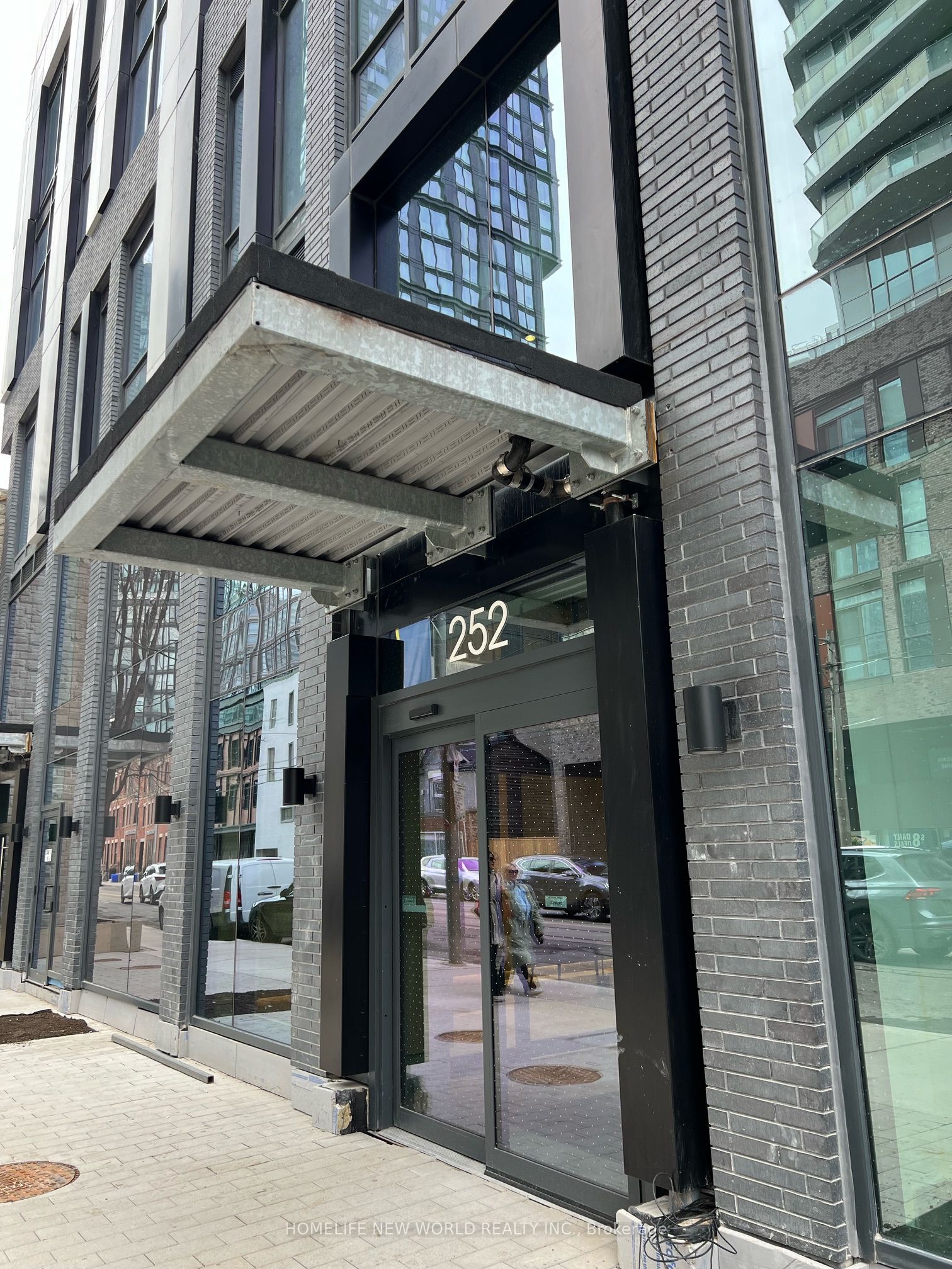252 Church Street 807, Toronto, ON M5B 0E6 photo 5