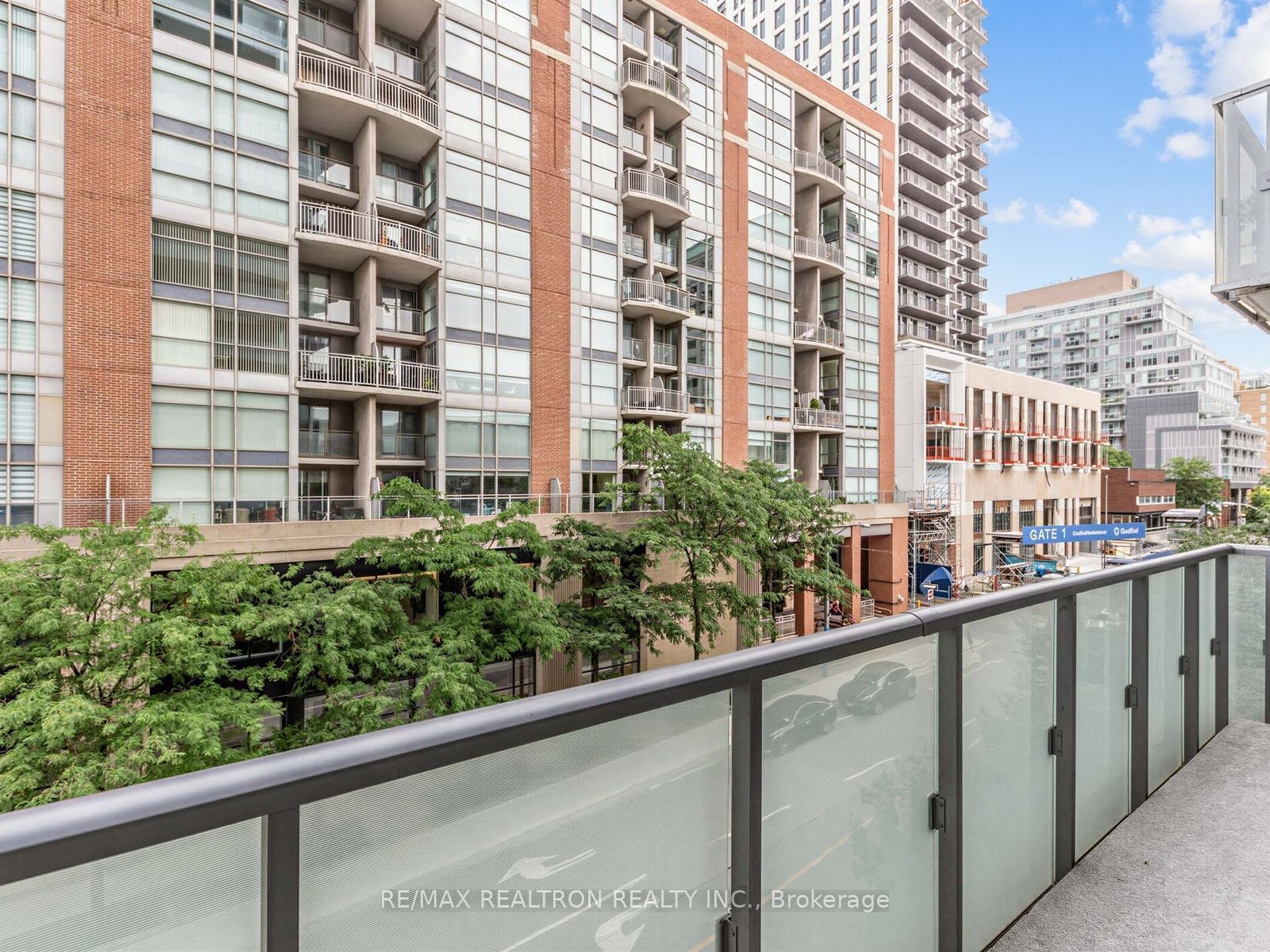 1815 Yonge Street 407, Toronto, ON M4T 2A4 photo 3