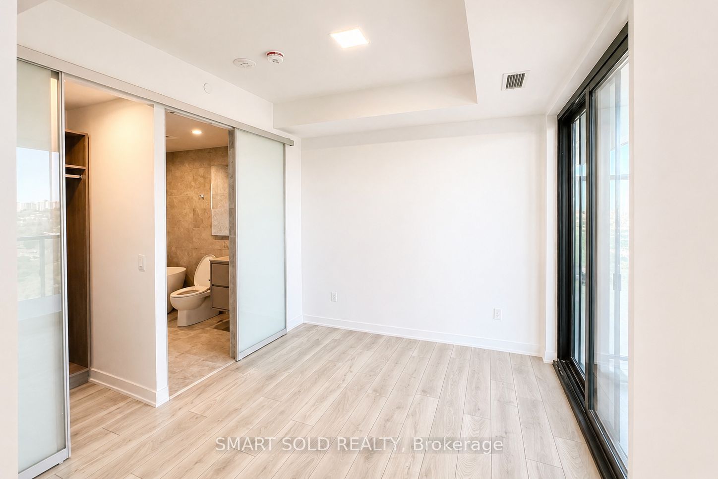 29 Green Trail Court 1501, Toronto, ON M2K 0J9 photo 4