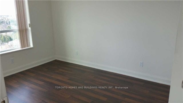 68 Canterbury Place 1605, Toronto, ON M2N 1Y7 photo 5