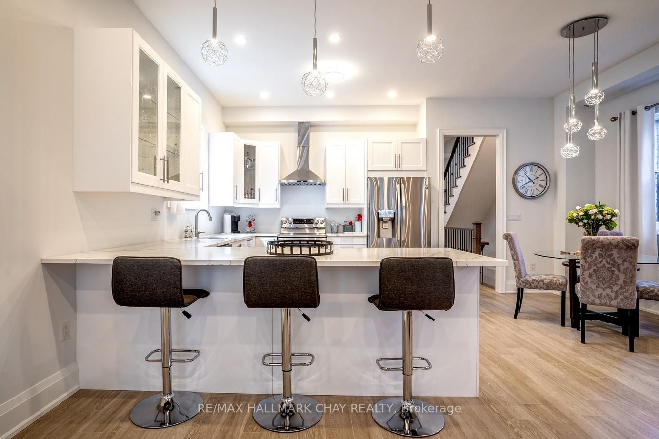 611 Northcliffe Boulevard, Toronto, ON M6E 3L8 photo 5