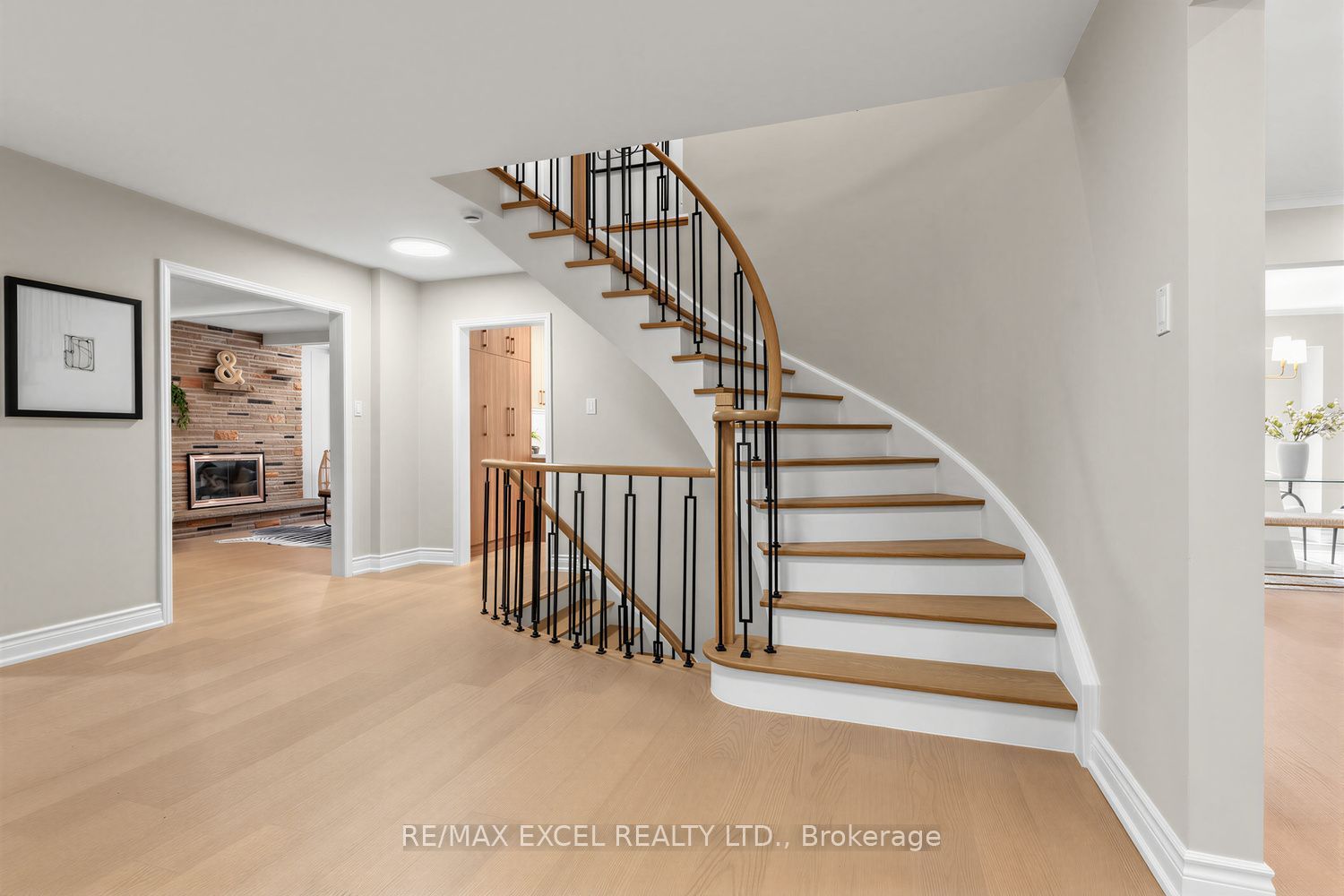 28 Robinter Drive, Toronto, ON M2M 3R2 photo 4