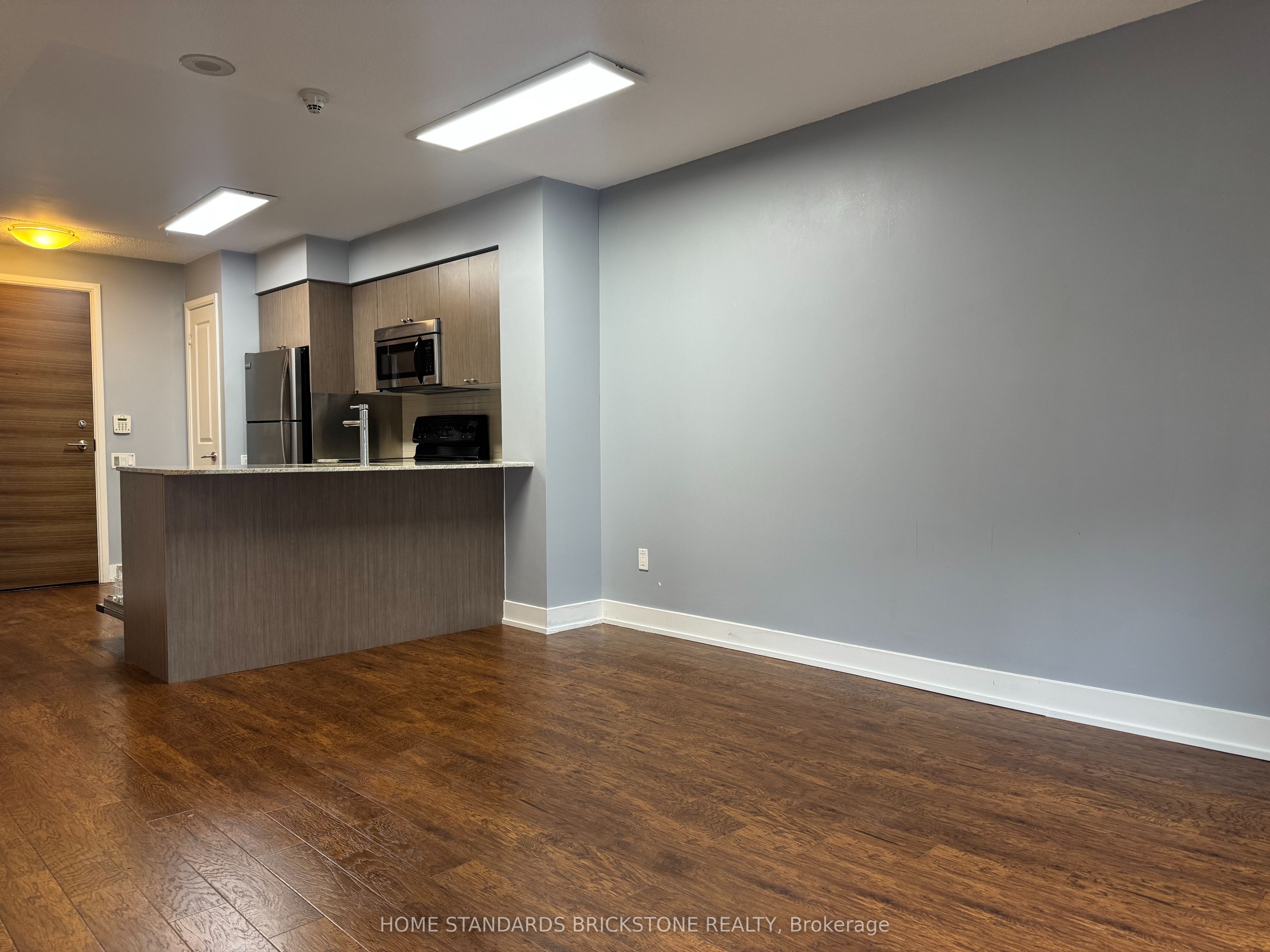 23 Sheppard Avenue E 512, Toronto, ON M2N 0C8 photo 4