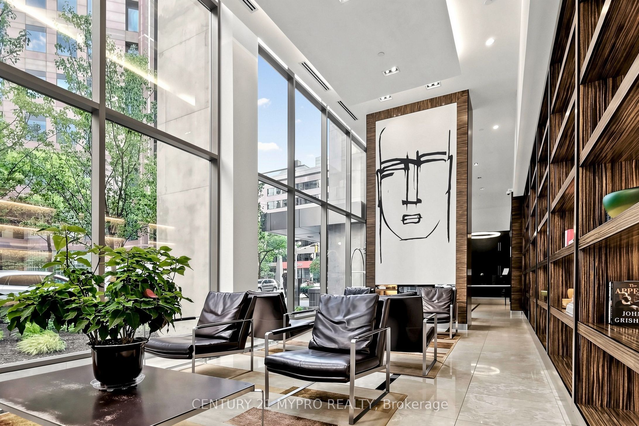 38 Grenville Street 708, Toronto, ON M4Y 1A5 photo 2