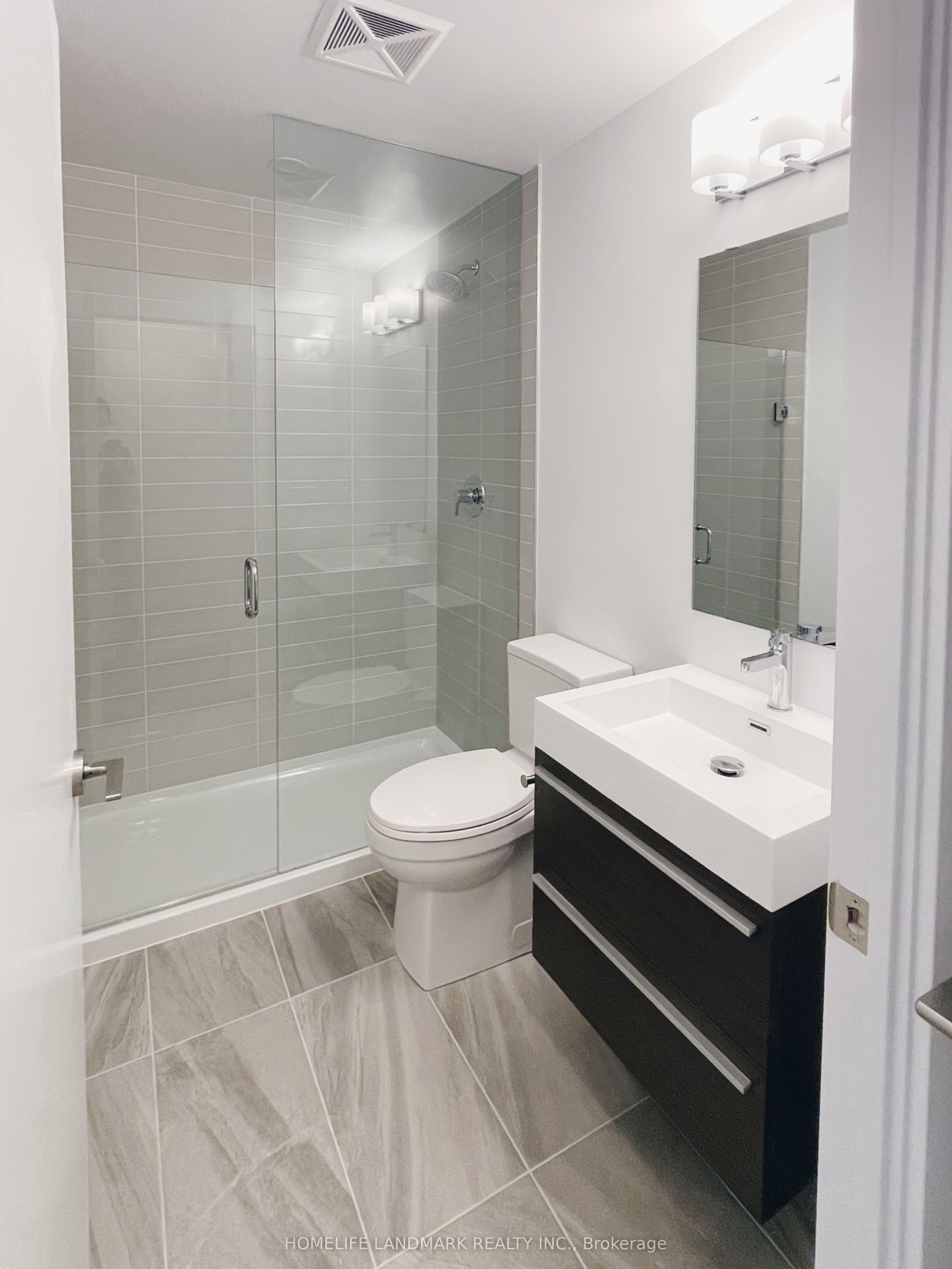 181 Bedford Road 1209, Toronto, ON M5R 0A5 photo 3