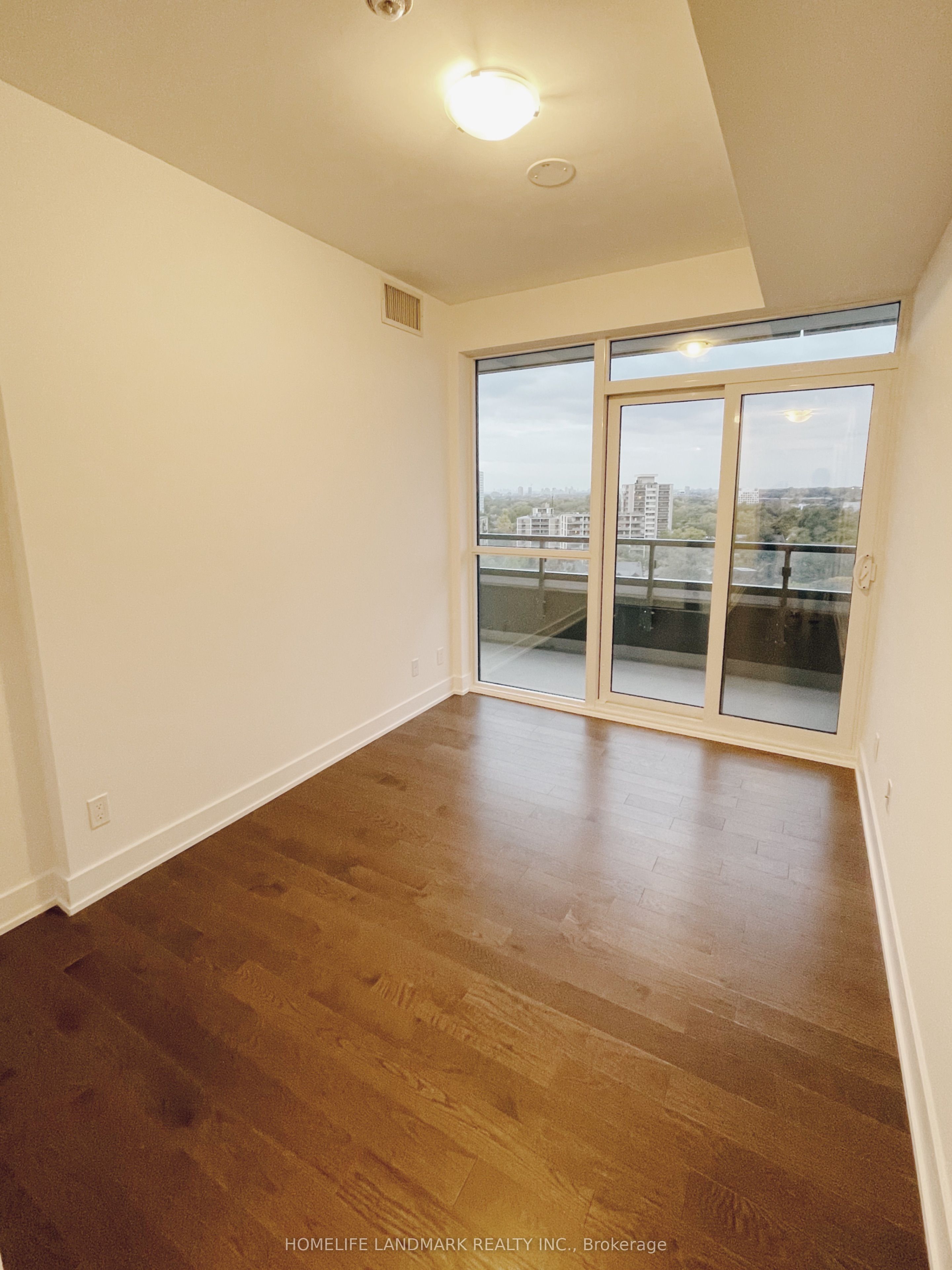 181 Bedford Road 1209, Toronto, ON M5R 0A5 photo 4