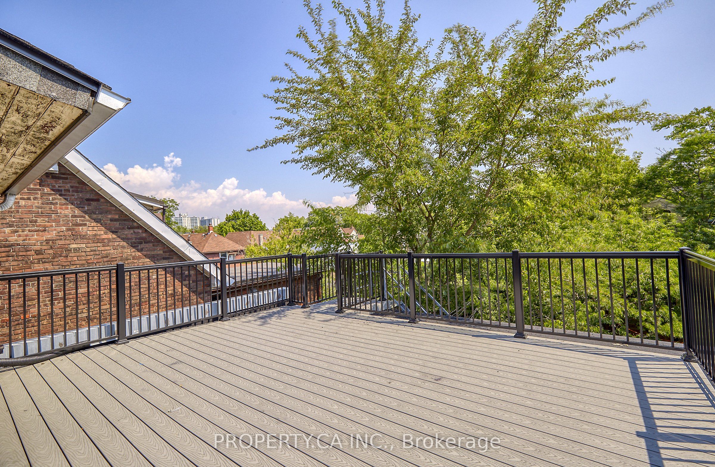 345 Gladstone Avenue Upper, Toronto, ON M6H 3H5 photo 3