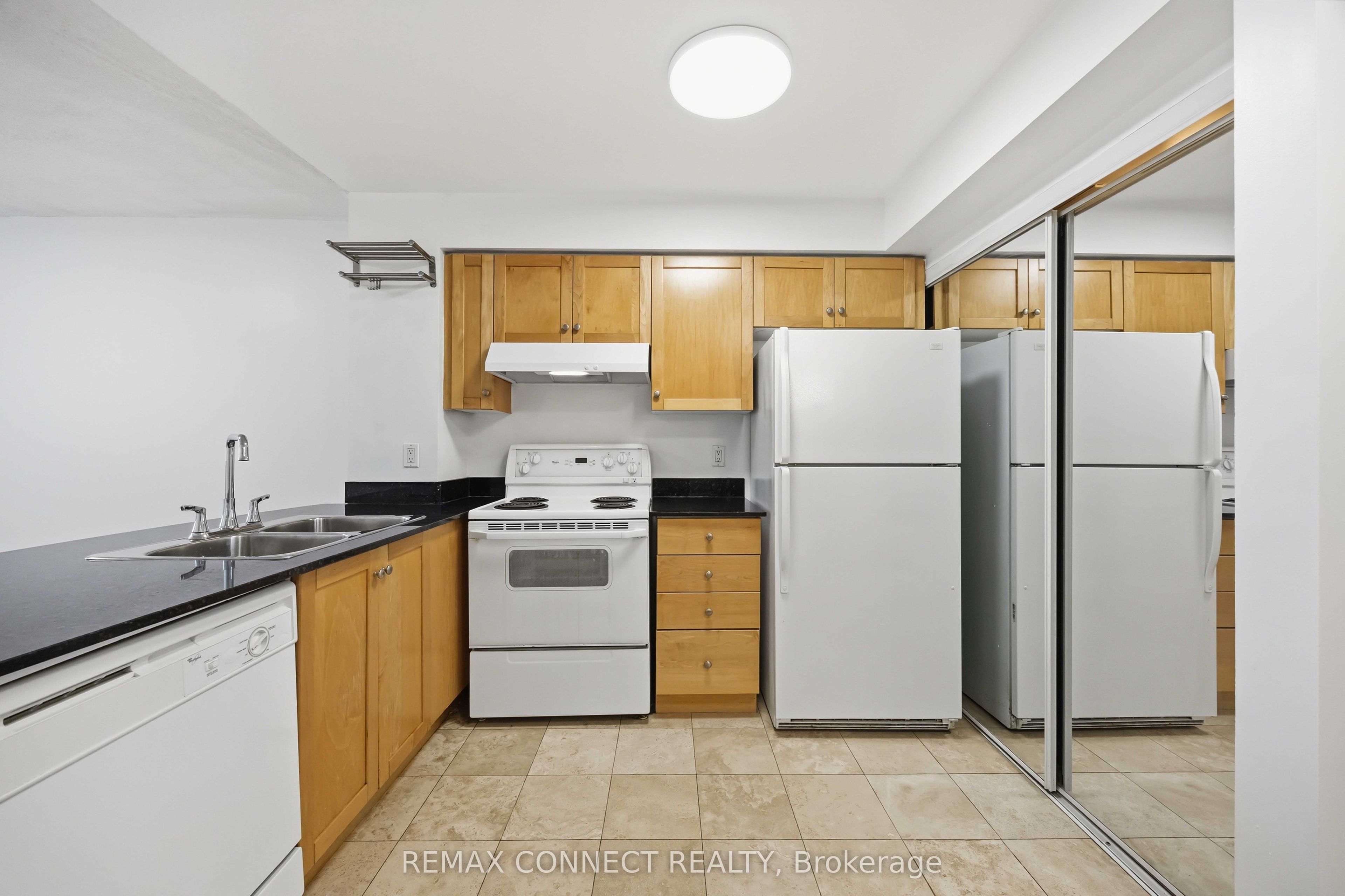 313 Richmond Street E 1254, Toronto, ON M5A 4S7 photo 5
