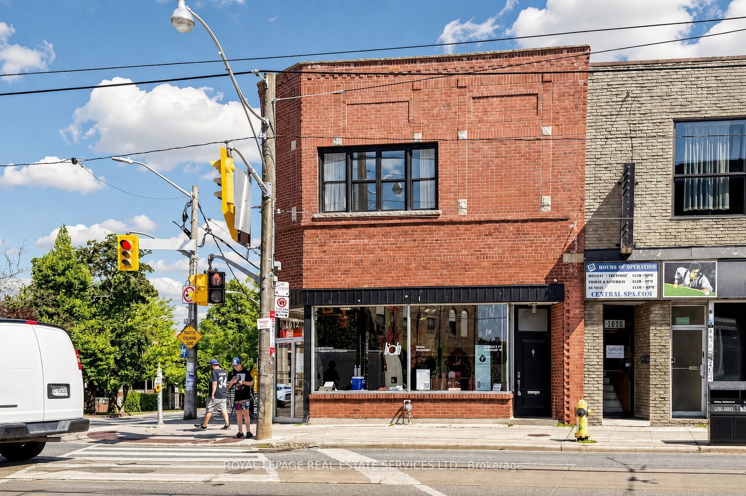1612 Dundas Street W Upper, Toronto, ON M6K 1T8