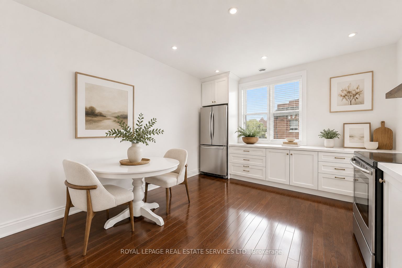 1612 Dundas Street W Upper, Toronto, ON M6K 1T8 photo 5