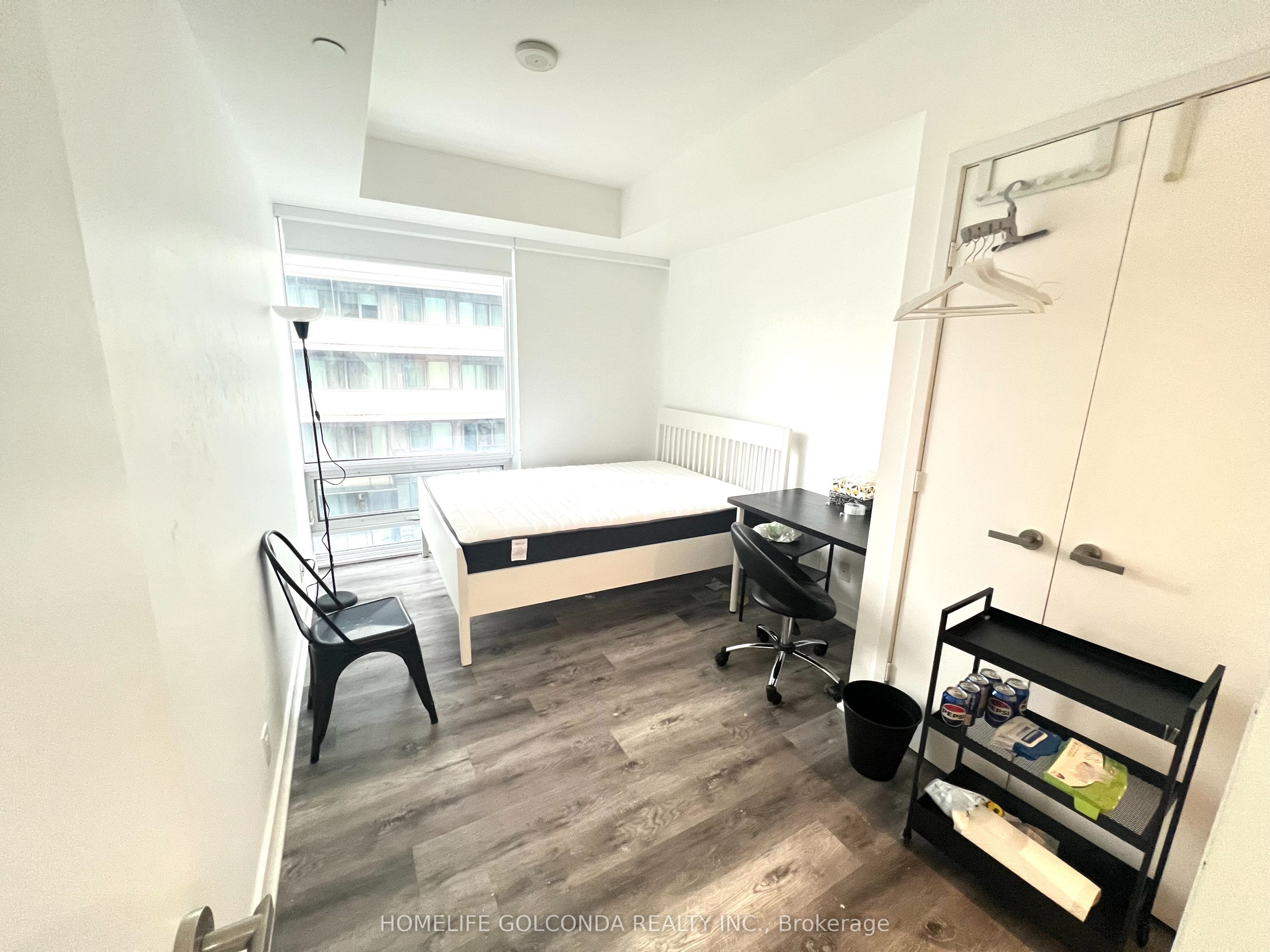 15 Grenville Street 1209, Toronto, ON M4Y 1A1 photo 5