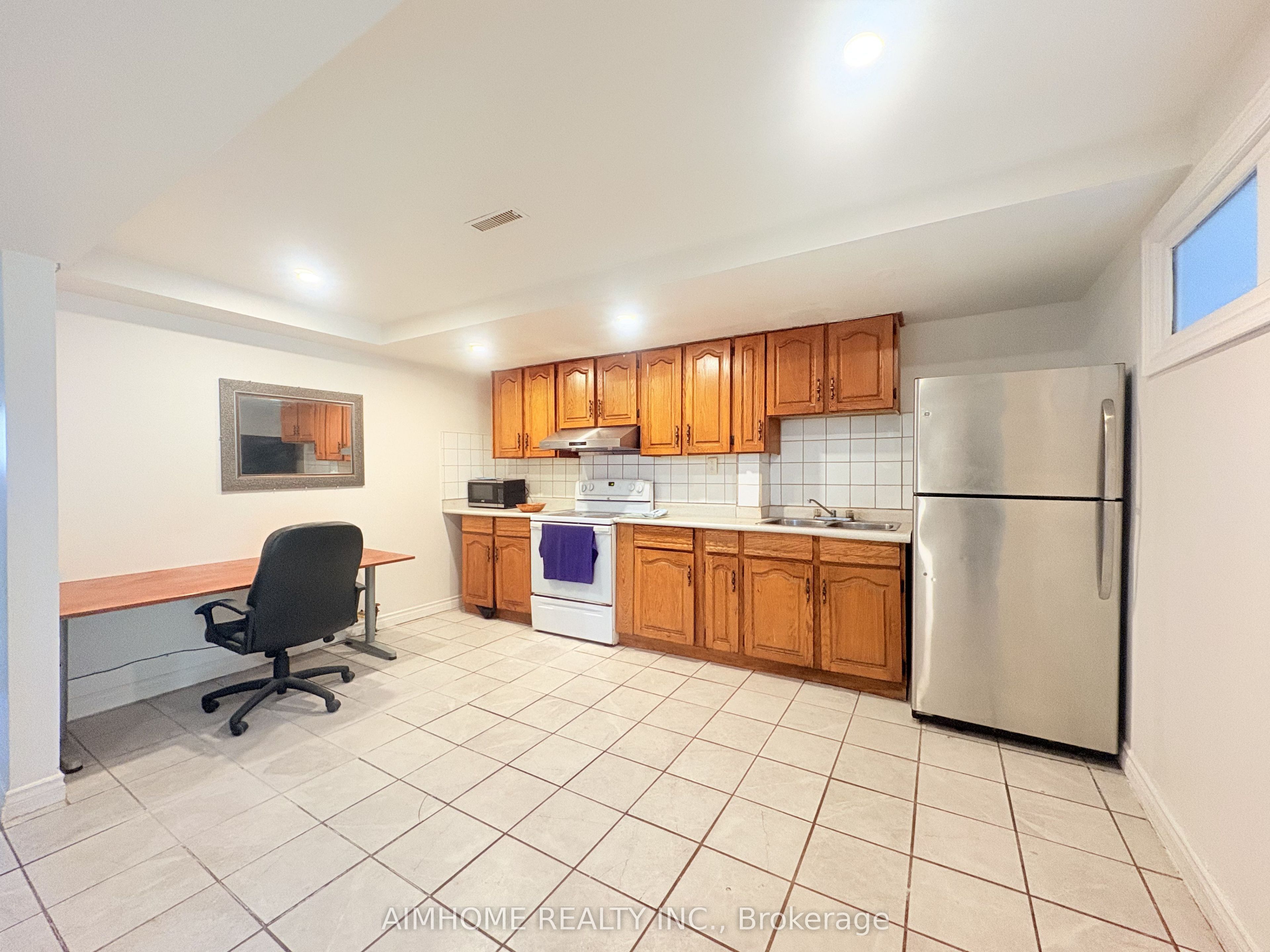 70 Micmac Crescent, Toronto, ON M2H 2K2 photo 2