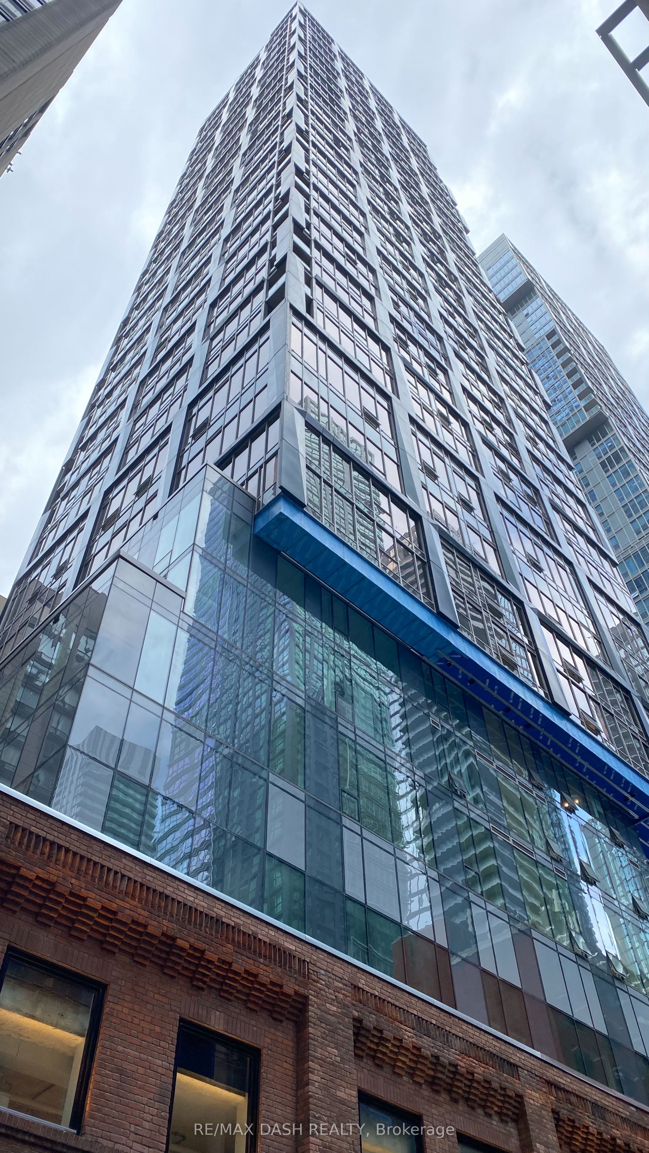 15 Mercer Street 3302, Toronto, ON M5V 1H2 photo 2