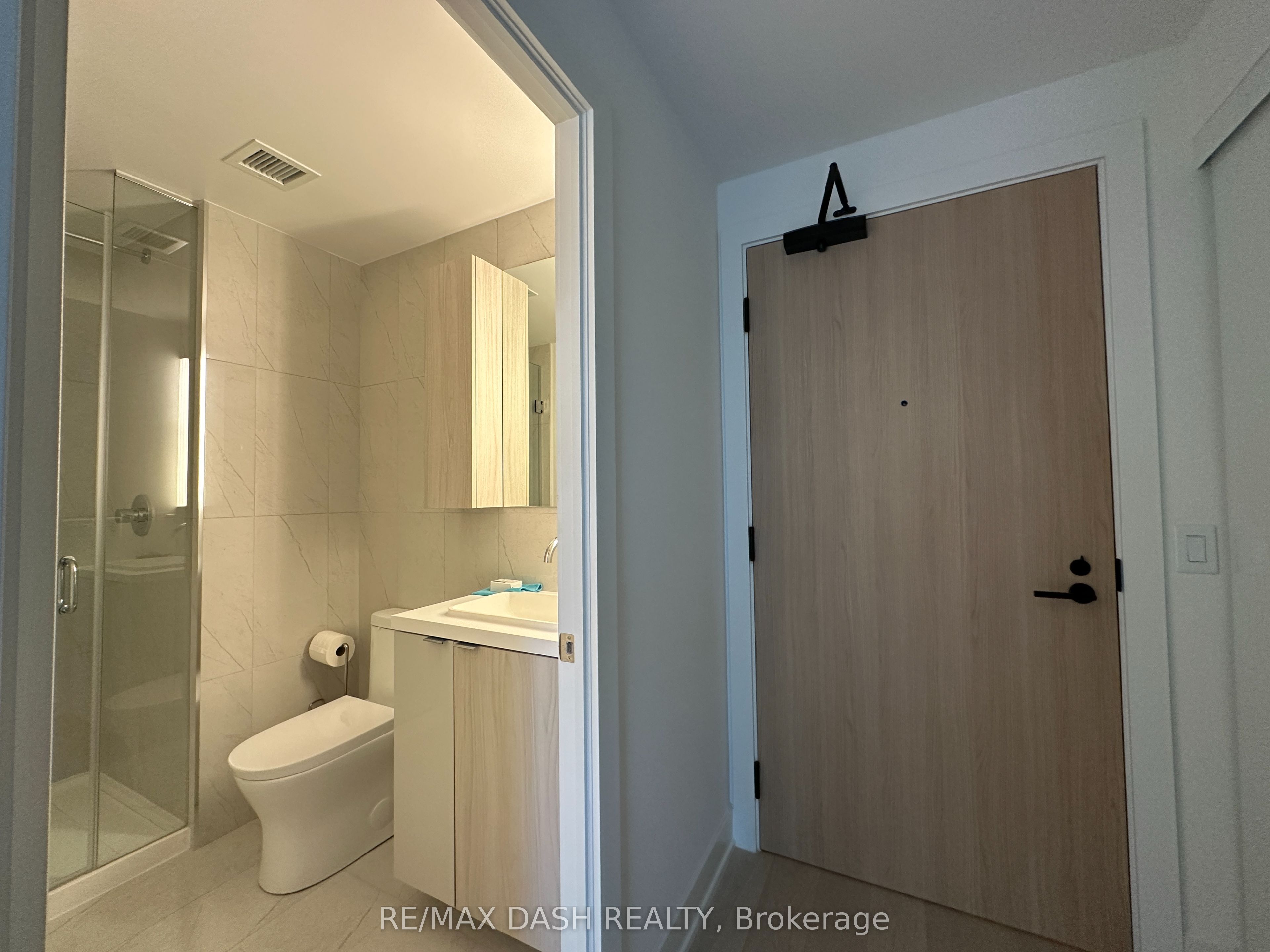 15 Mercer Street 3302, Toronto, ON M5V 1H2 photo 4