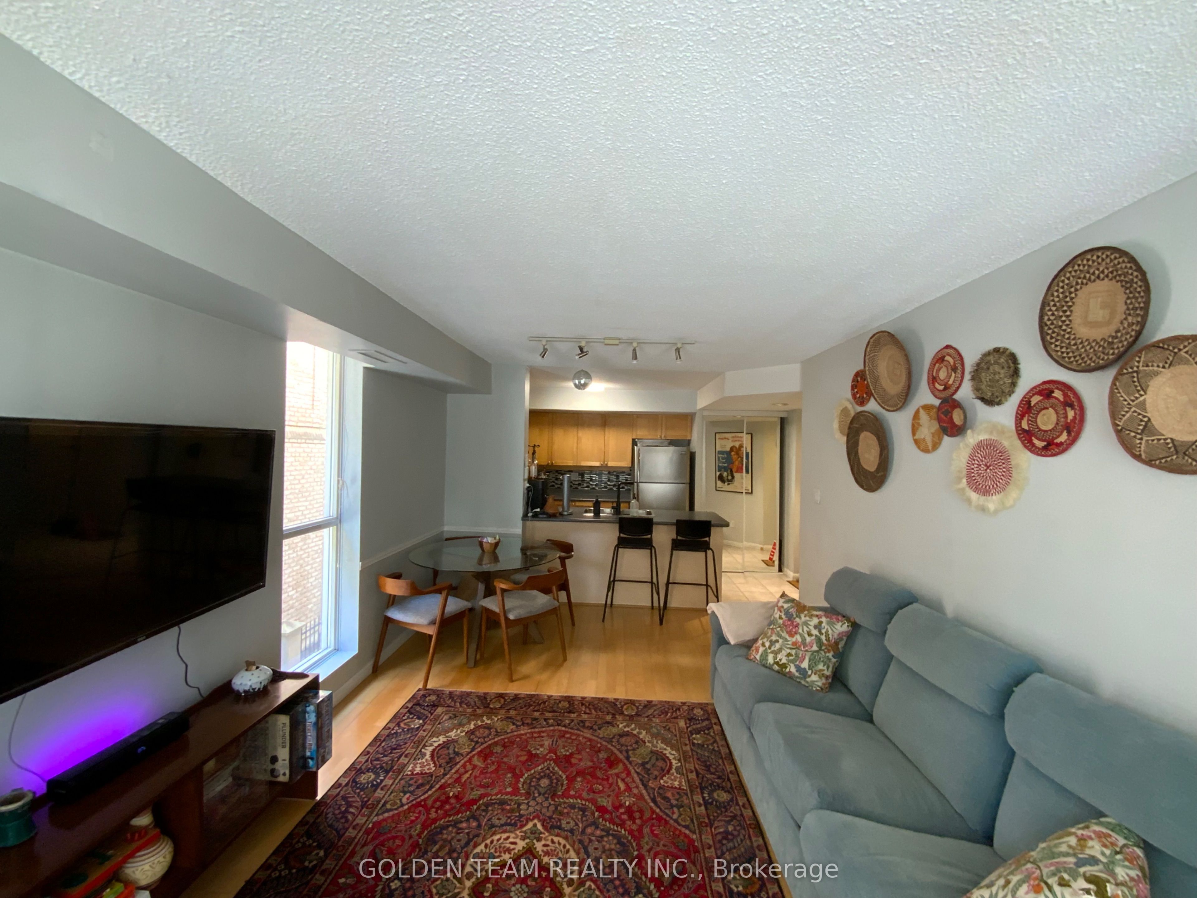 188 Redpath Avenue 209, Toronto, ON M4P 3J2 photo 4